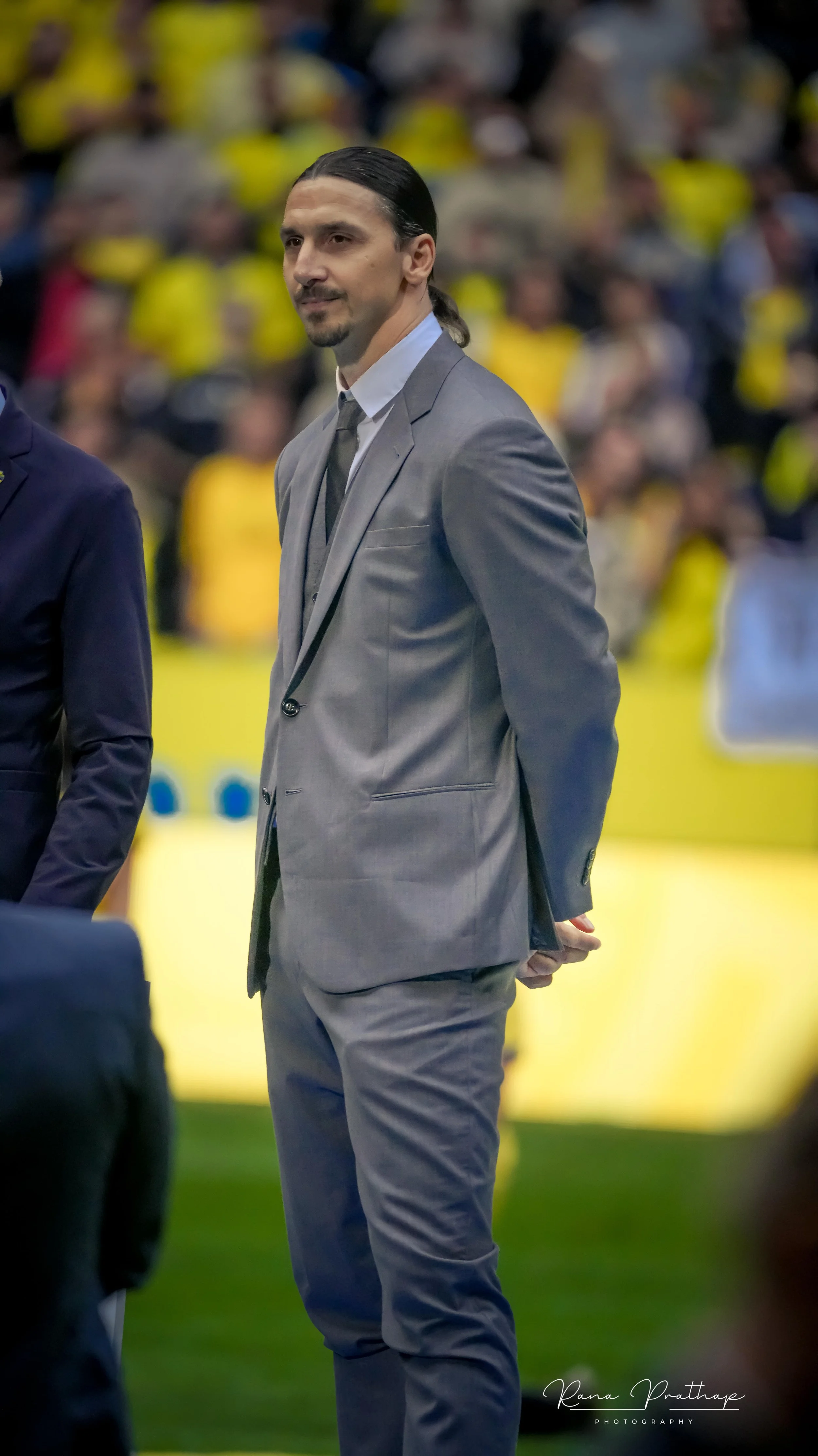 22.ZLATAN 8 JUN E 24-min.jpg
