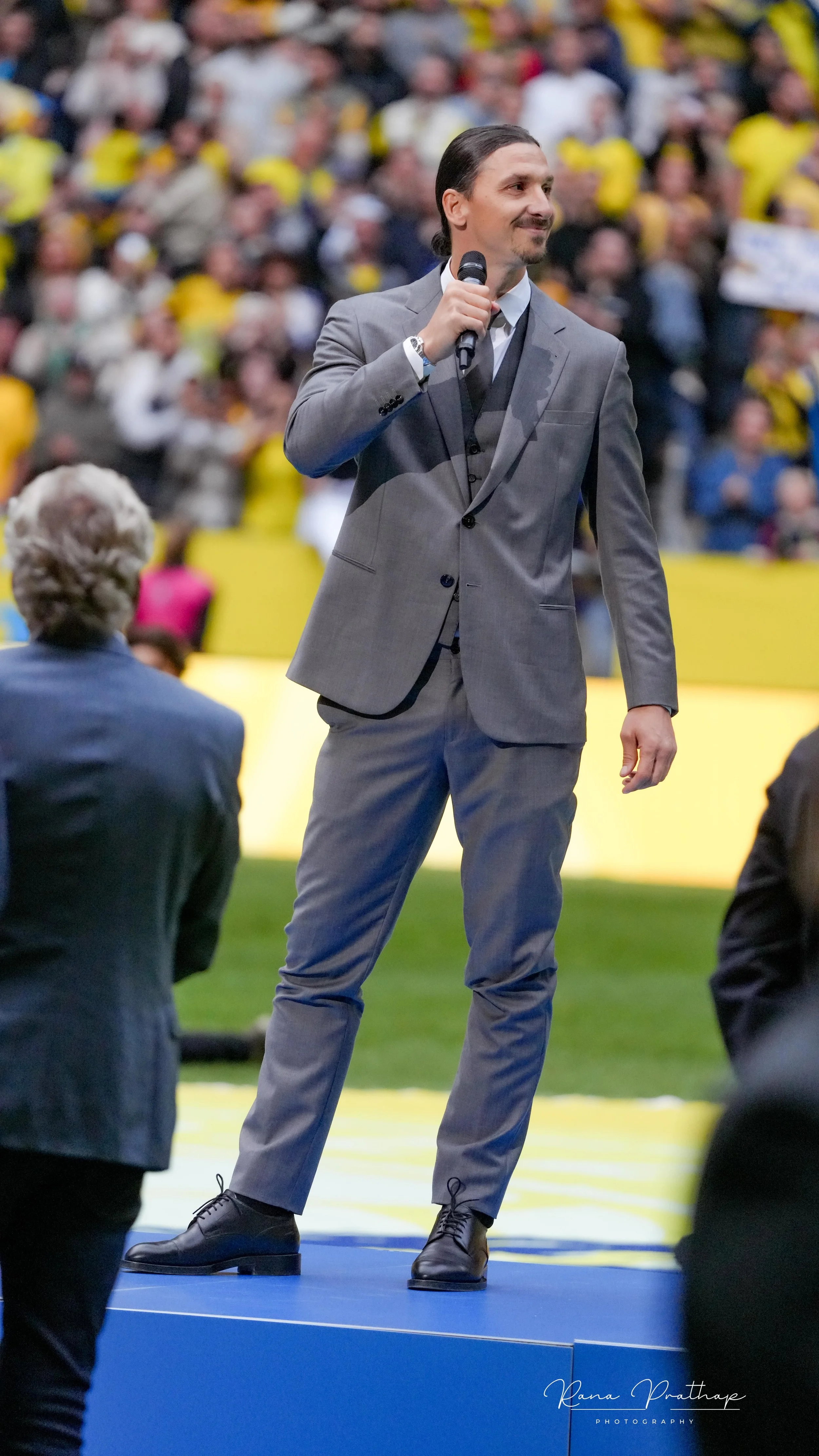 33.ZLATAN 8 JUN E 24-min.jpg