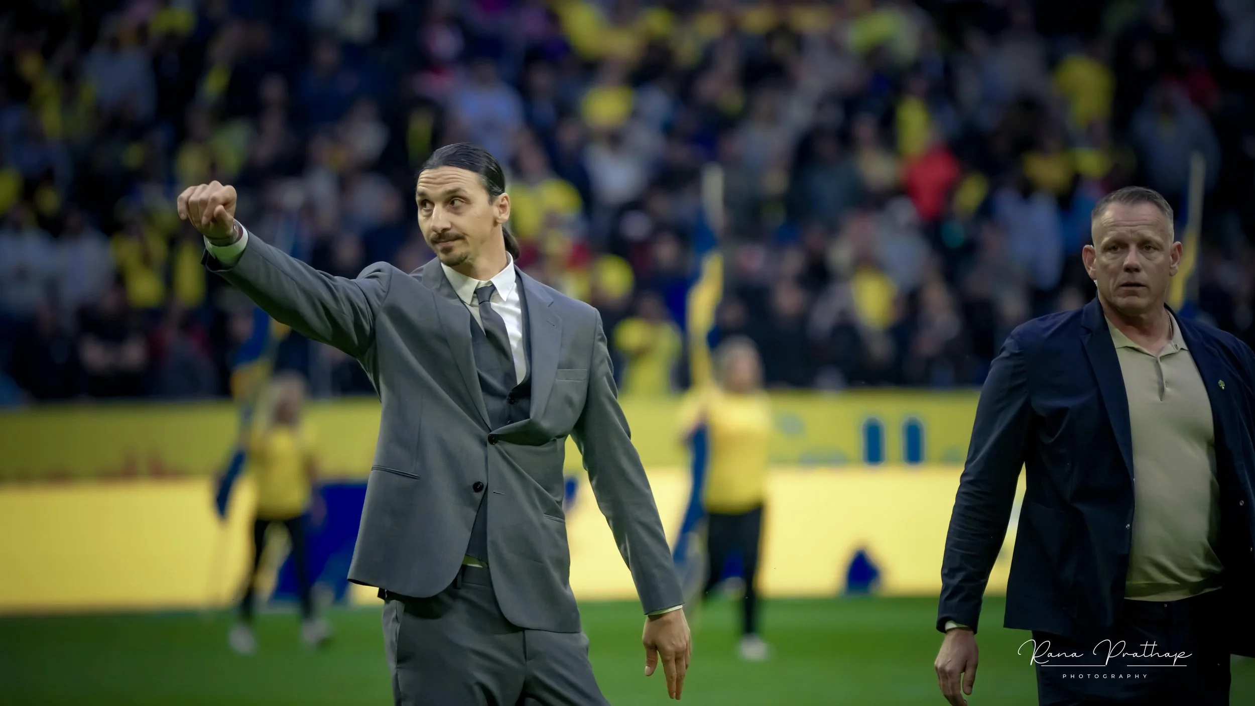 38.ZLATAN 8 JUN E 24-min.jpg
