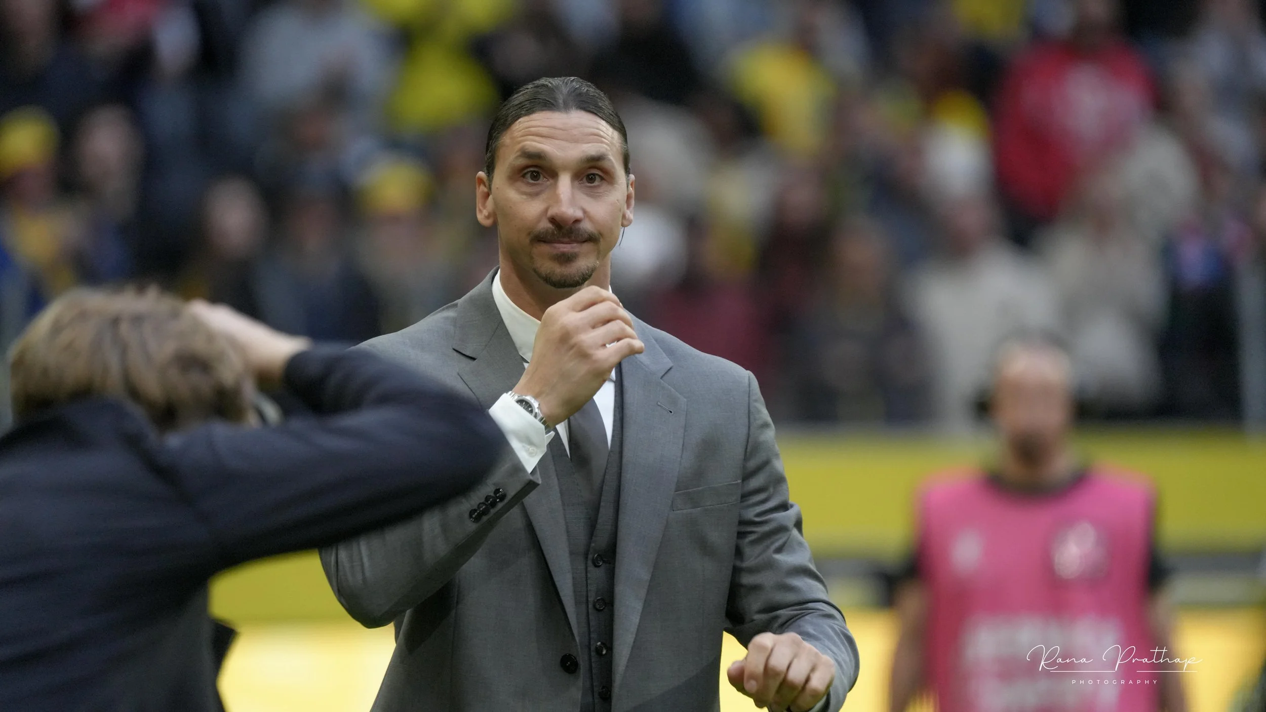 45.ZLATAN 8 JUN E 24-min.jpg
