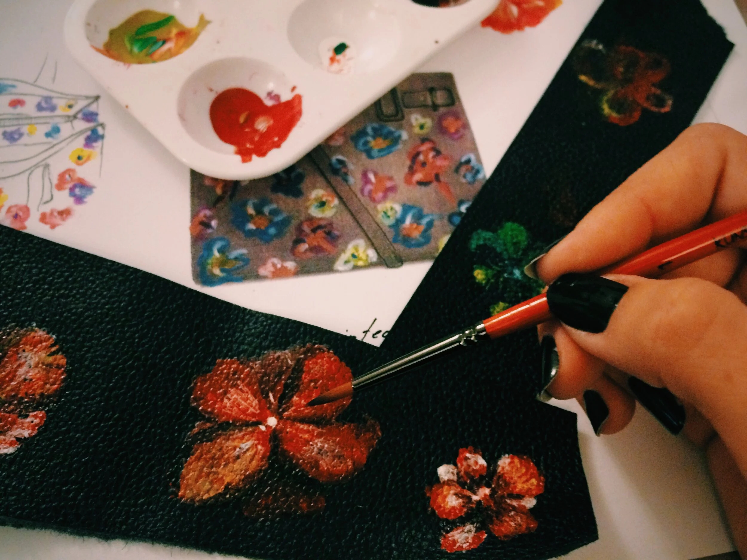 ACCESSORIES | KURT GEIGER