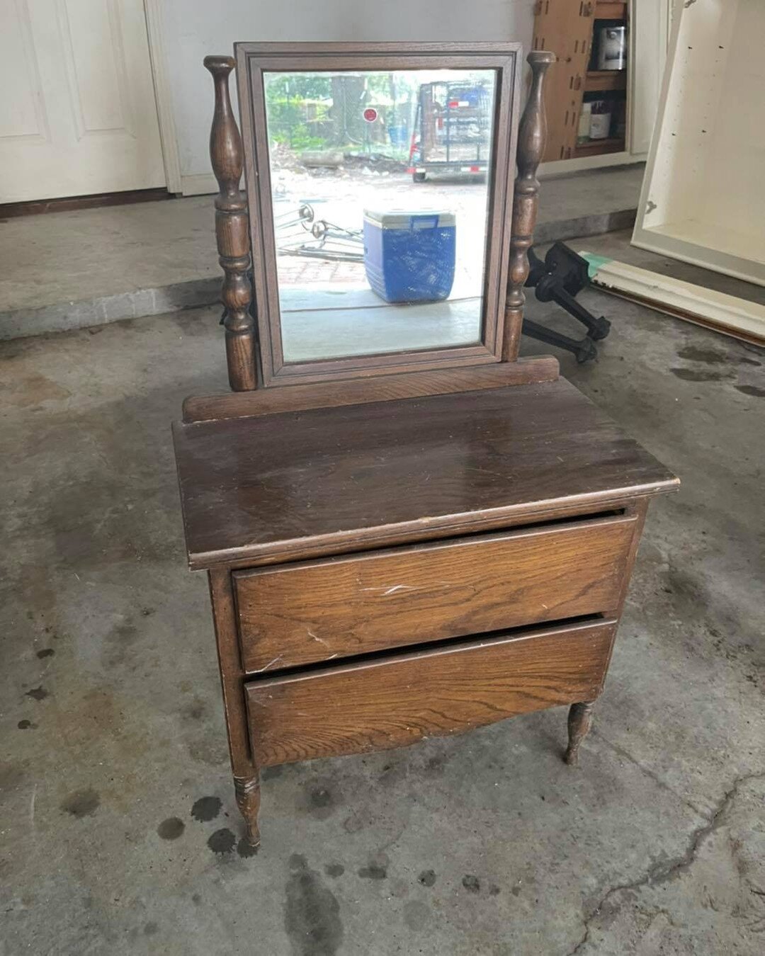 ATTIC FIND: the best and most unusual things are found either in the attic or under the house. This child&rsquo;s dressing table with mirror is so cute! Looks like it&rsquo;s oak! Needs a little dusting off and wiping down with Old English and it wil