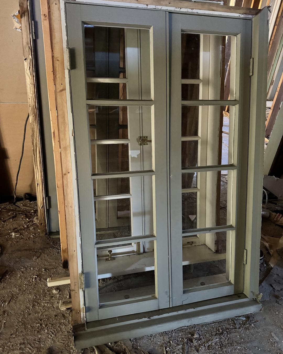 I love casement windows!! Especially casement windows with beautiful brass hardware!! These gems will be at the Salvage Warehouse later this week!! The Salvage Warehouse will be open this Saturday November 16th from 10-3 #historichouston #historichou