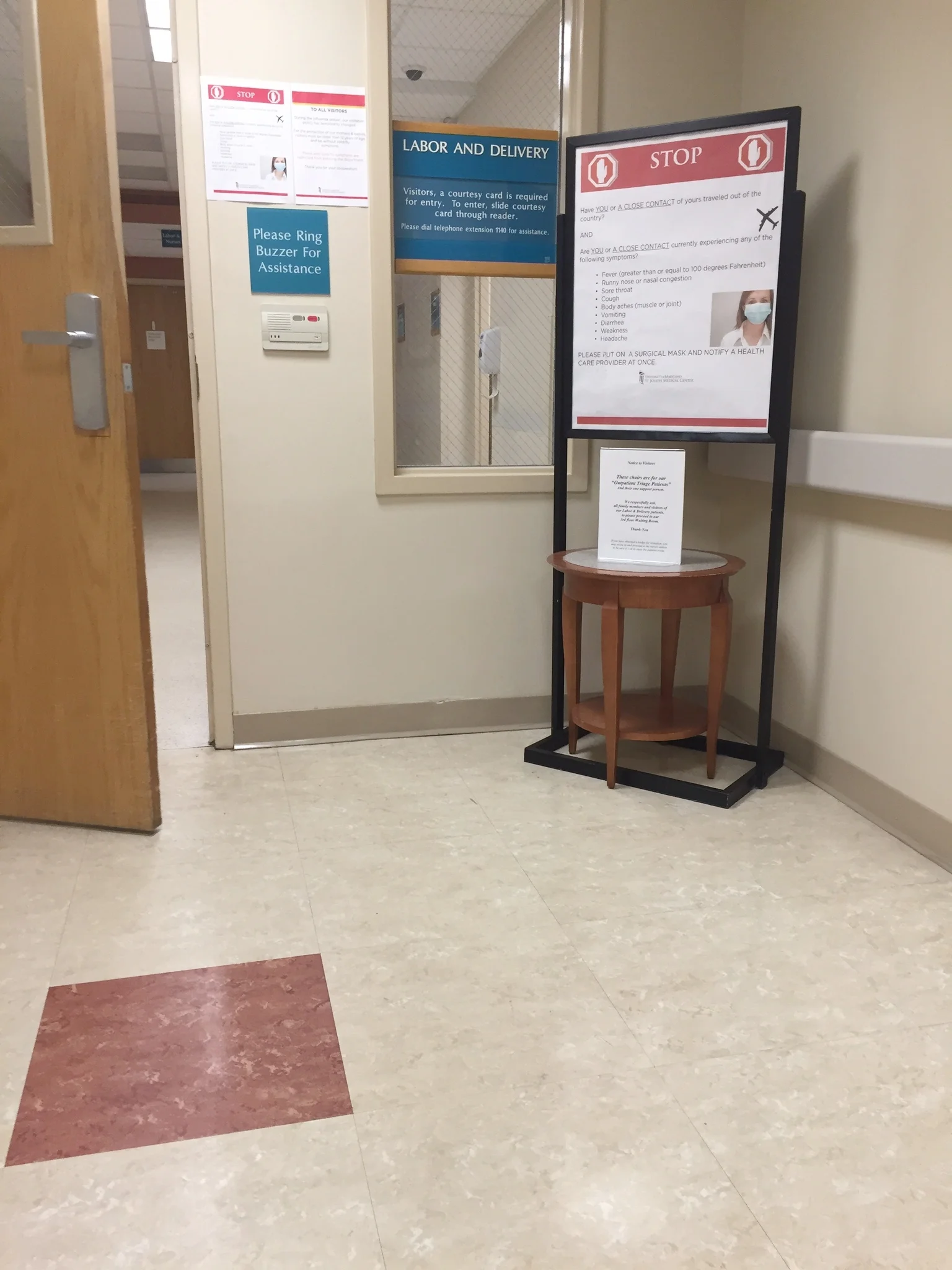  Walking into L&amp;D - Im actually being wheeled in! 