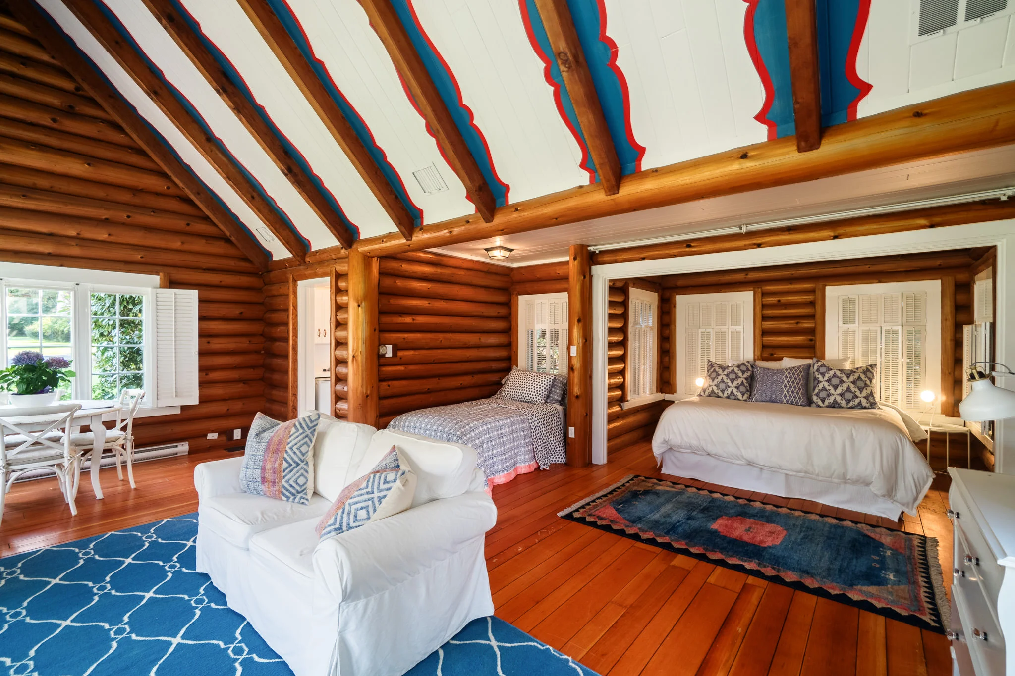 2119-Island-Highway-W_GuestHouse1-5.jpg