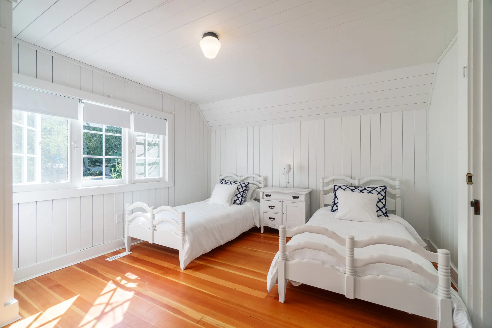 2119-Island-Highway-W_Garage&Suite-10.jpg