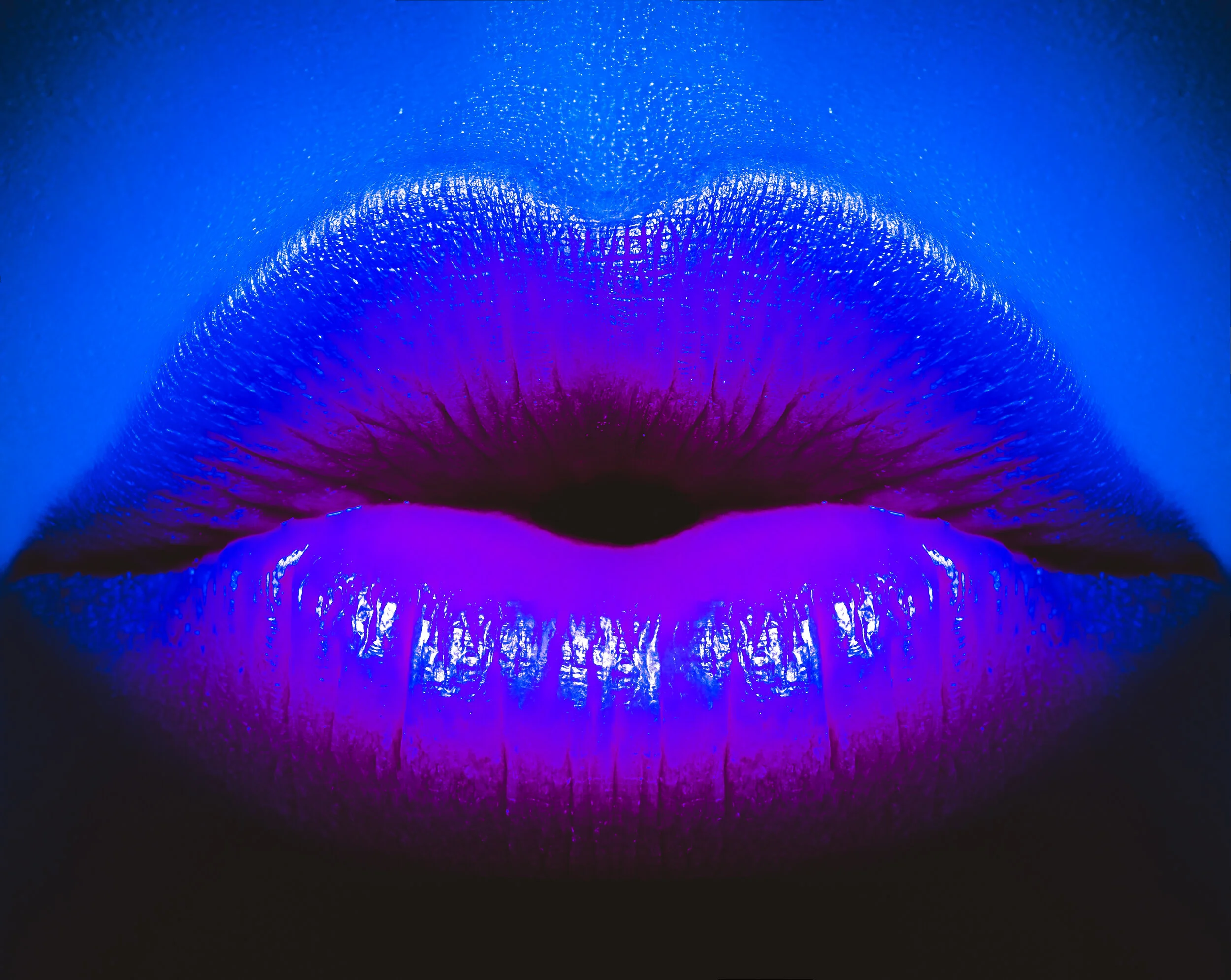 LipsPopBlue-.jpg
