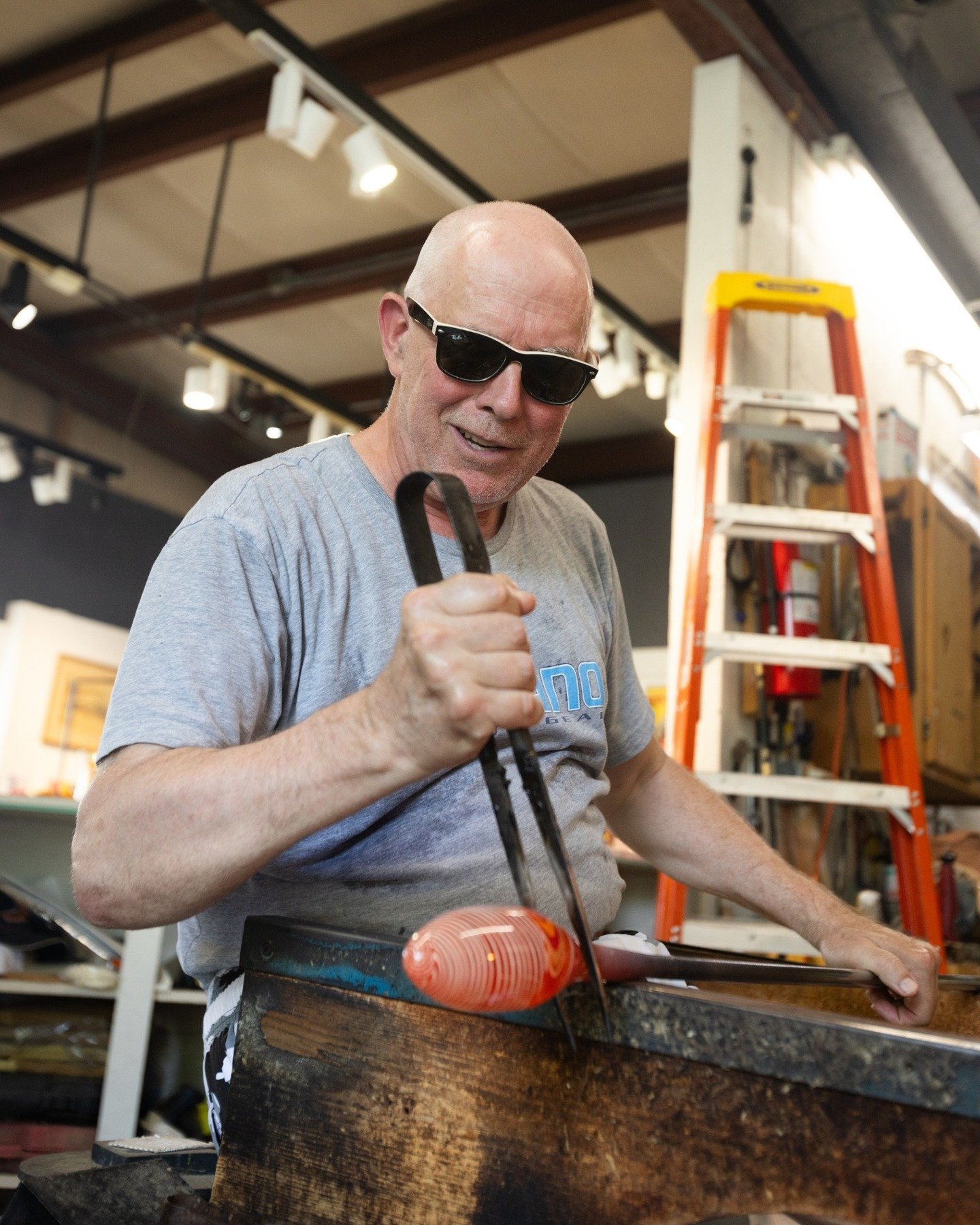 A long-awaited sneak peek of Fritz Lauenstein, a glass-blowing enthusiast on Cape Cod. 

After spending over 2hrs chatting with Fritz in his studio, I heard stories about his families, friends, and life on Cape Cod, but it never came up that his glas
