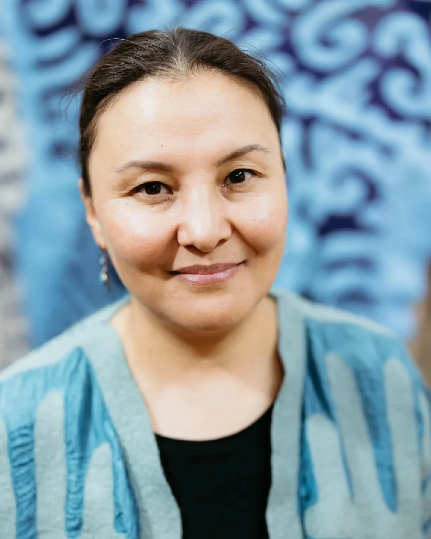 "From our early childhood, all of us children were involved in this work. At that time there were no machines, so the children did everything by hand. Our fingers were enough. We would sit together and work.

Drawing came naturally to me. I neve