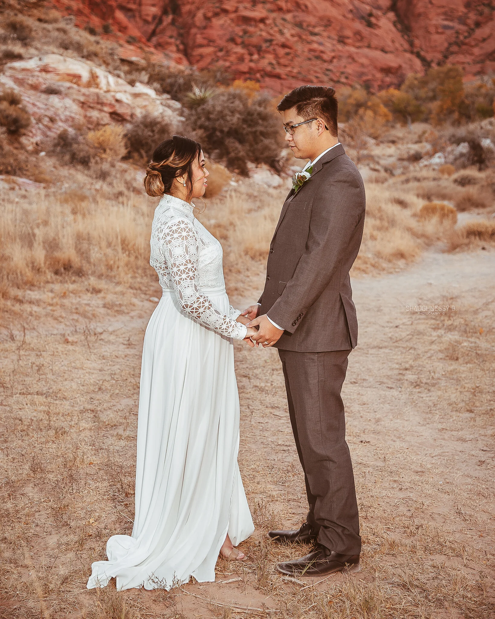 WEBSIZED_JulieReyes_Elopement_Ww_ShaughnessyBPhotography_--10 (1).jpg