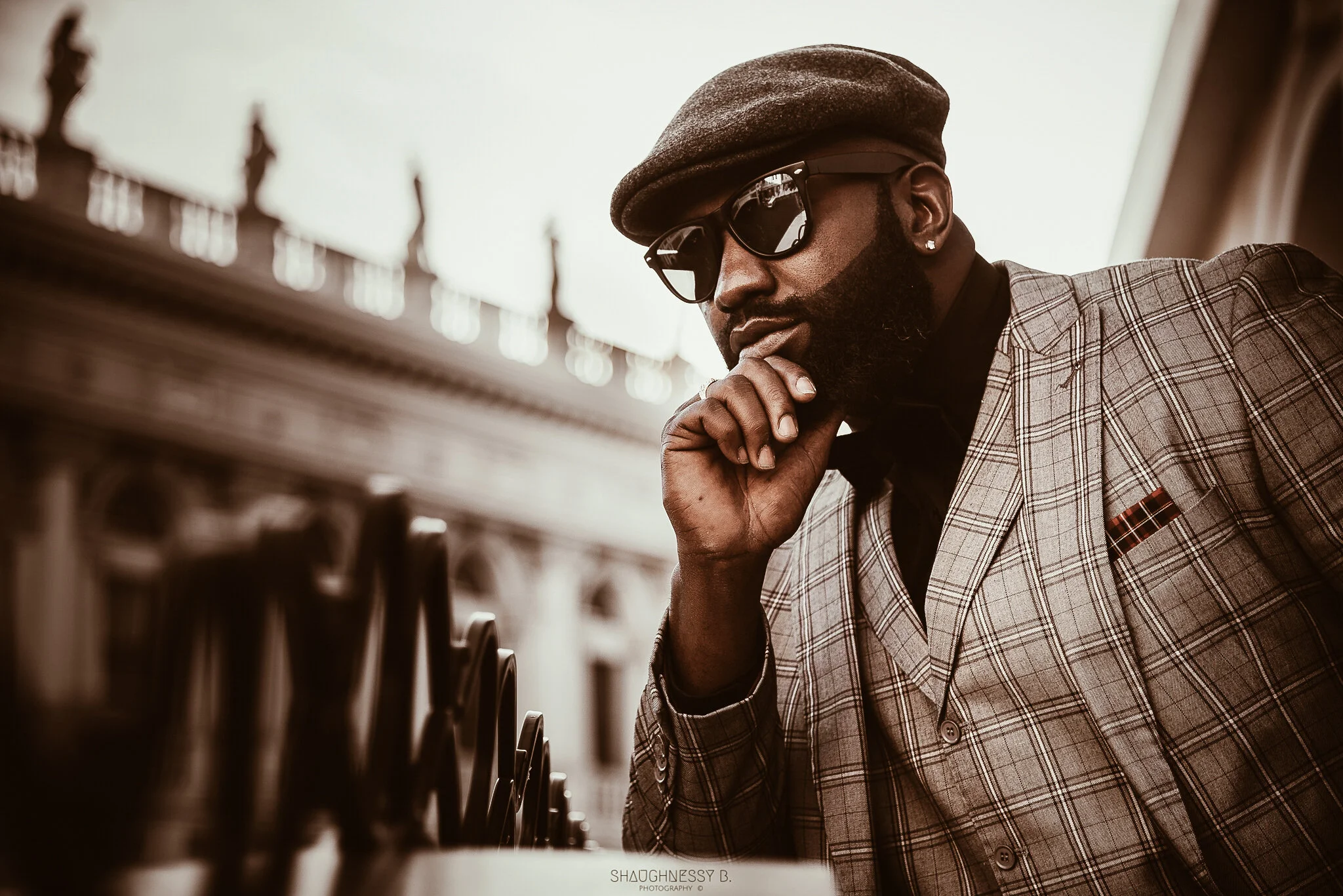Joseph@Venetian_1HandPortrait_ShaughnessyBPhotography (2).jpg