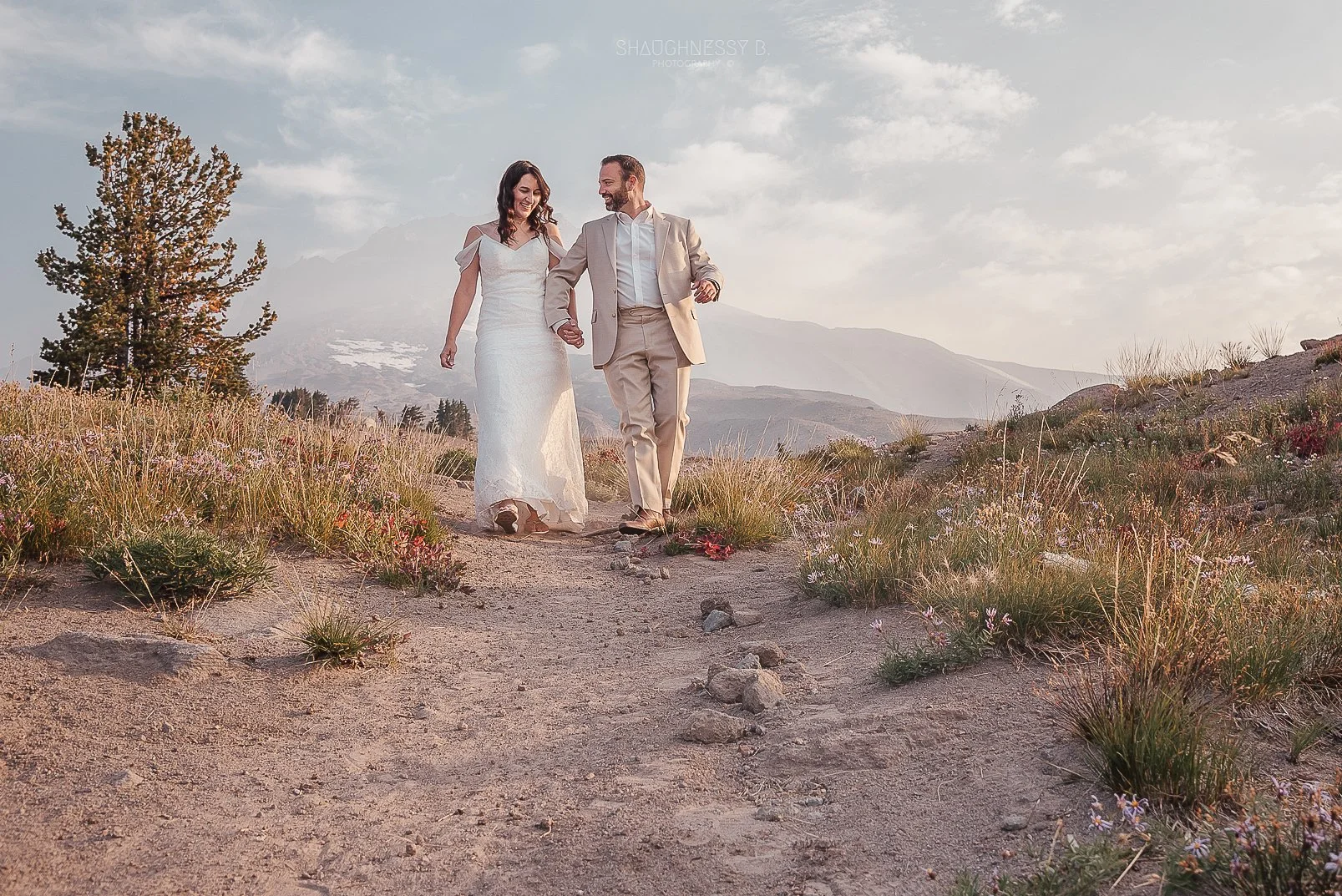 WEB-ww-Alyssa&Ian_TimberlineWedding_ShaughnessyBPhotography-04 (6).jpg