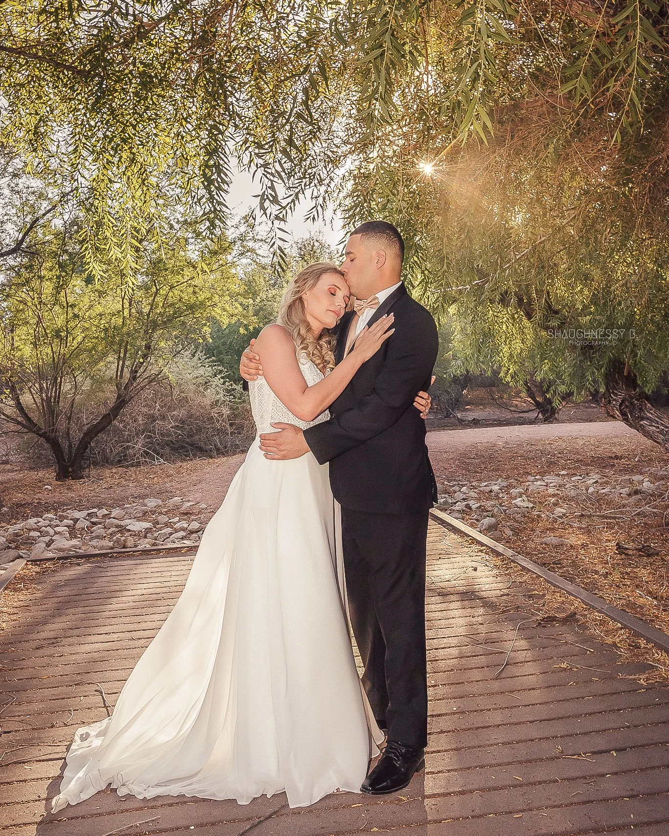 WEB-ww-Ayla&Devon_First Look_ShaughnessyBPhotography-07 (1).jpg
