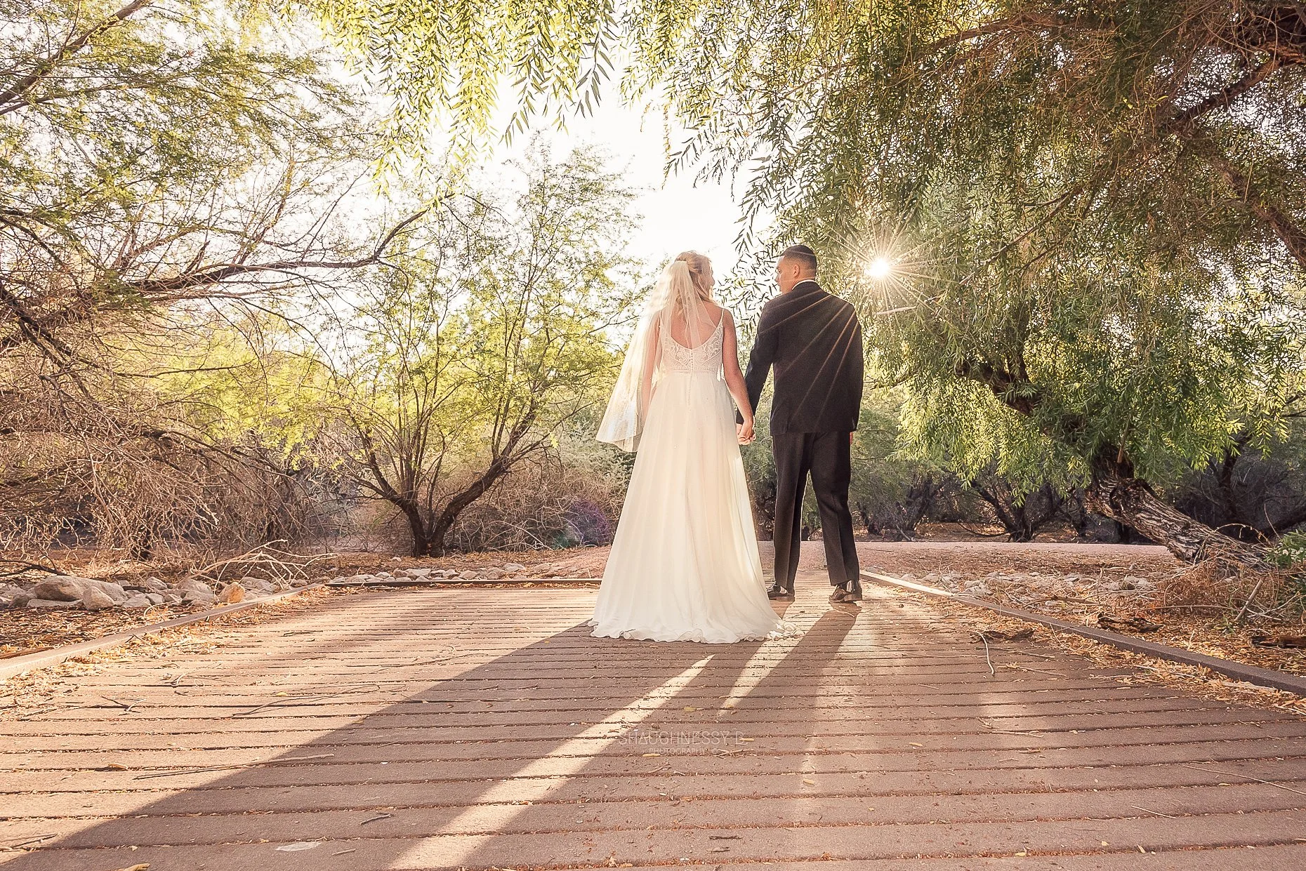 WEB-ww-Ayla&Devon_First Look_ShaughnessyBPhotography-03.jpg