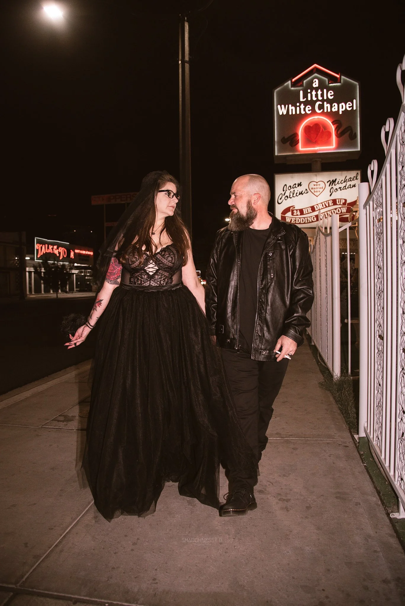 WEB-ww_Carrie&Chris_ShaughnessyBPhotography-01.jpg