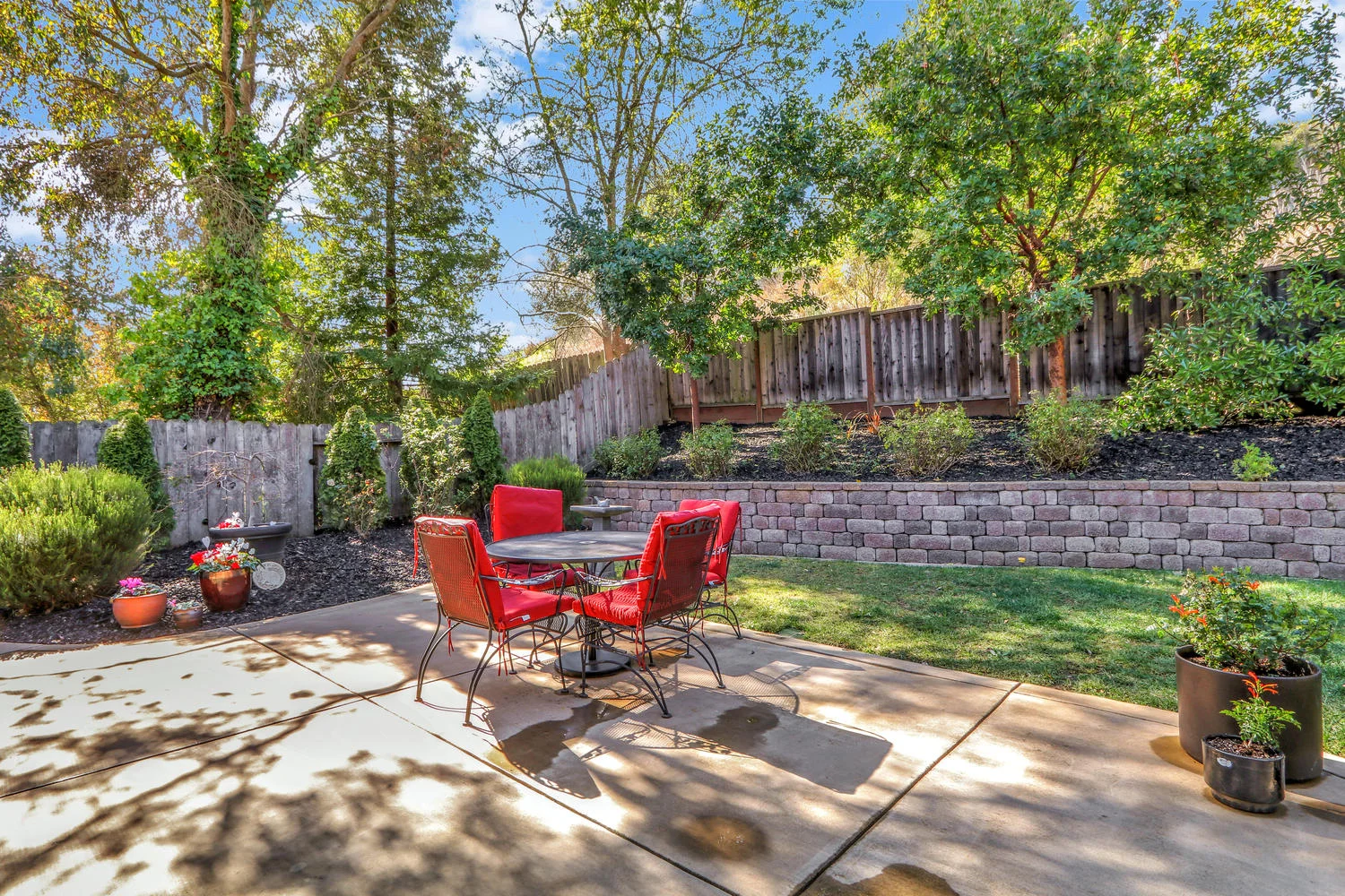 889 Oxford Way Benicia CA-large-027-28-Oxford 28-1500x1000-72dpi.jpg