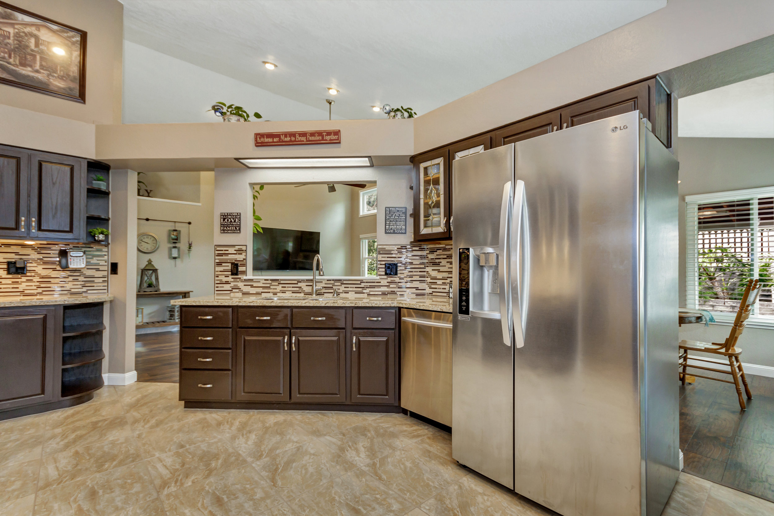 508 Poppy Circle Benicia CA-print-010-25-Kitchen 2a-4200x2801-300dpi.jpg