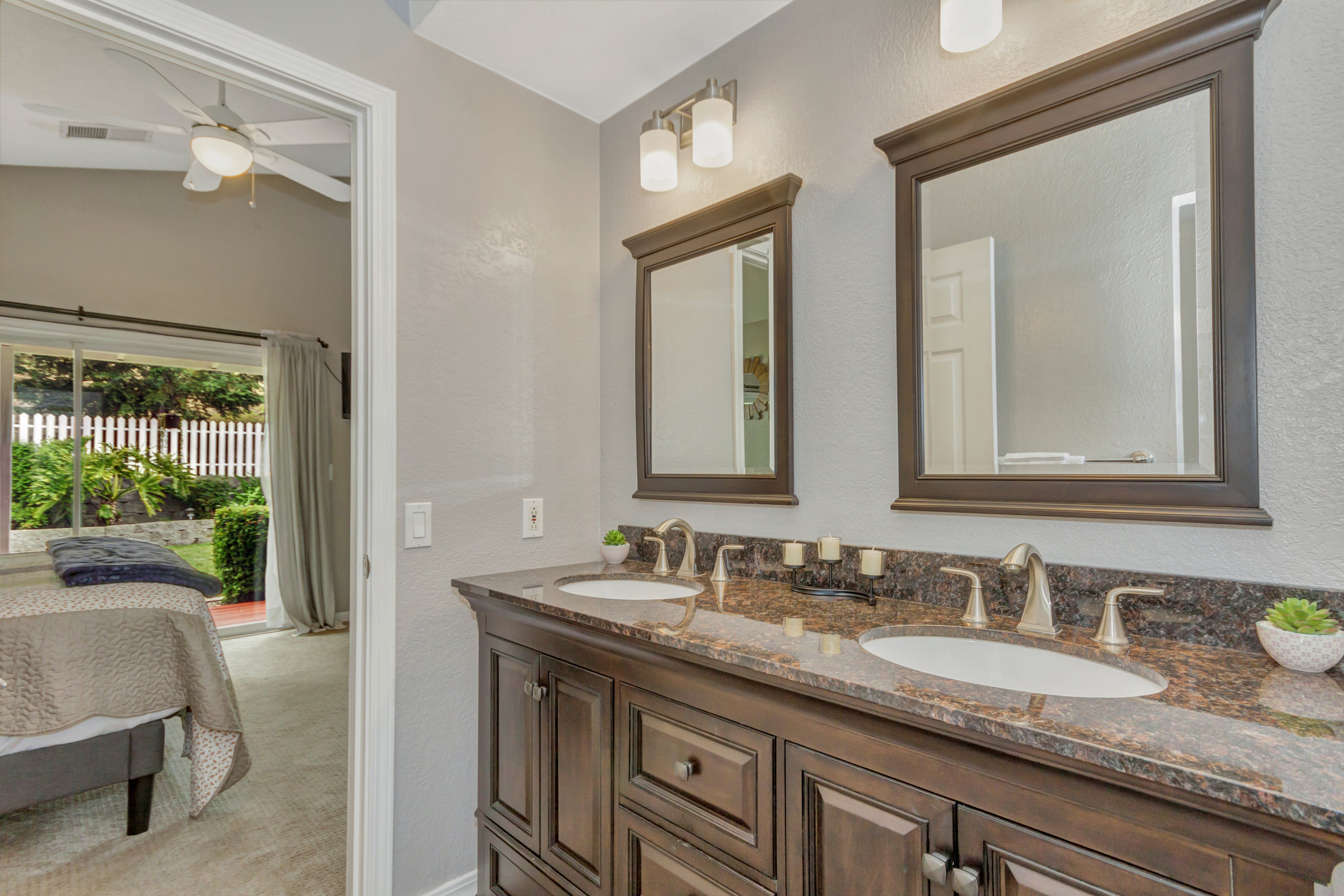 508 Poppy Circle Benicia CA-print-018-24-Second Master Bath 1a-4200x2799-300dpi.jpg