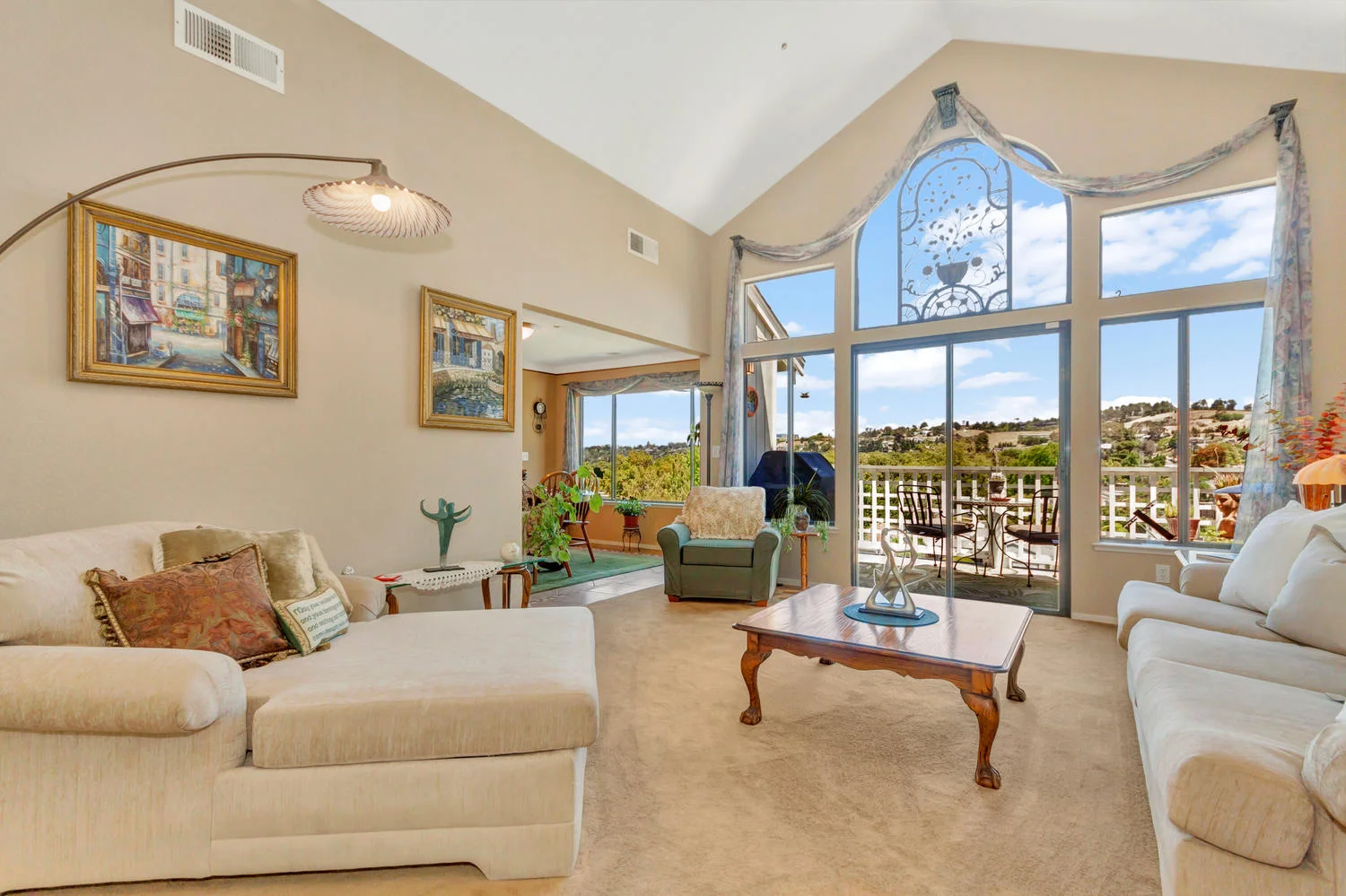 140 Live Oak Ct Vallejo CA-large-005-10-Living Room 1a-1500x1000-72dpi.jpg