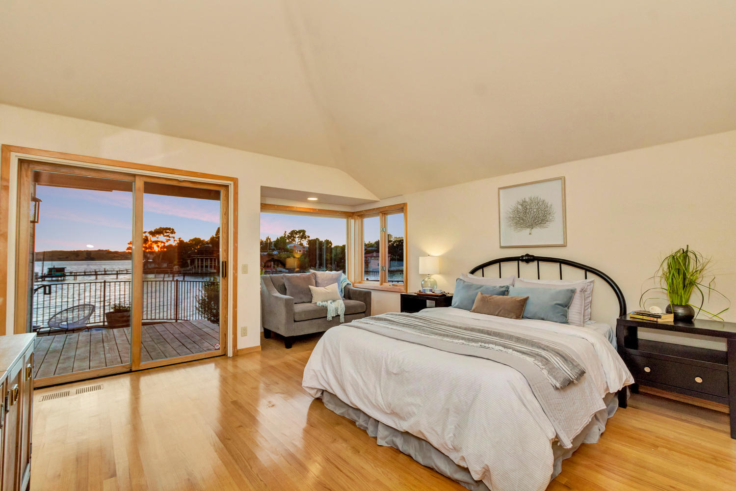 Johns Place MB Fav SS.jpg