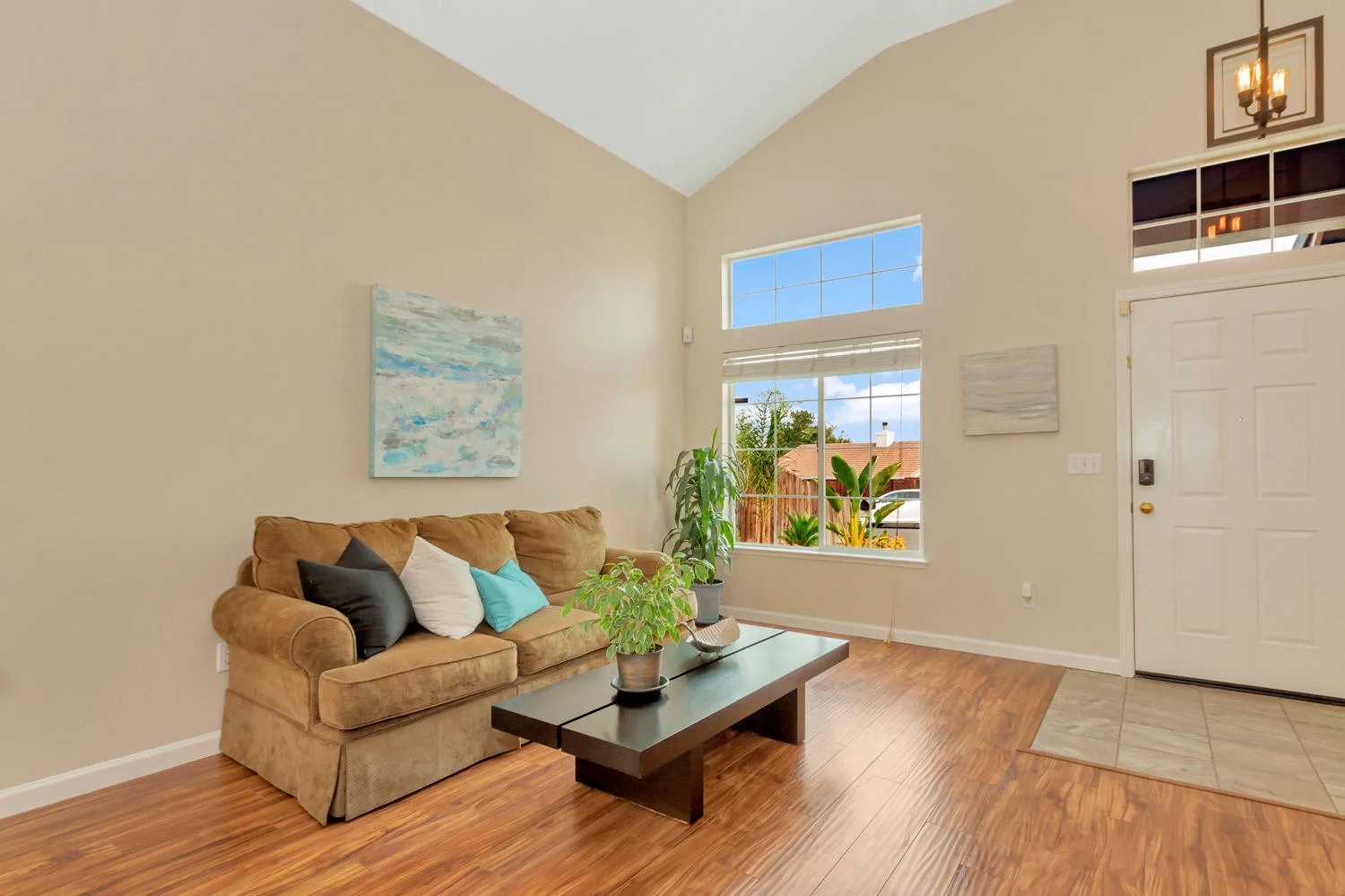5036 Rockwall Way Antioch CA-large-005-56-Living Room 3a-1500x1000-72dpi.jpg