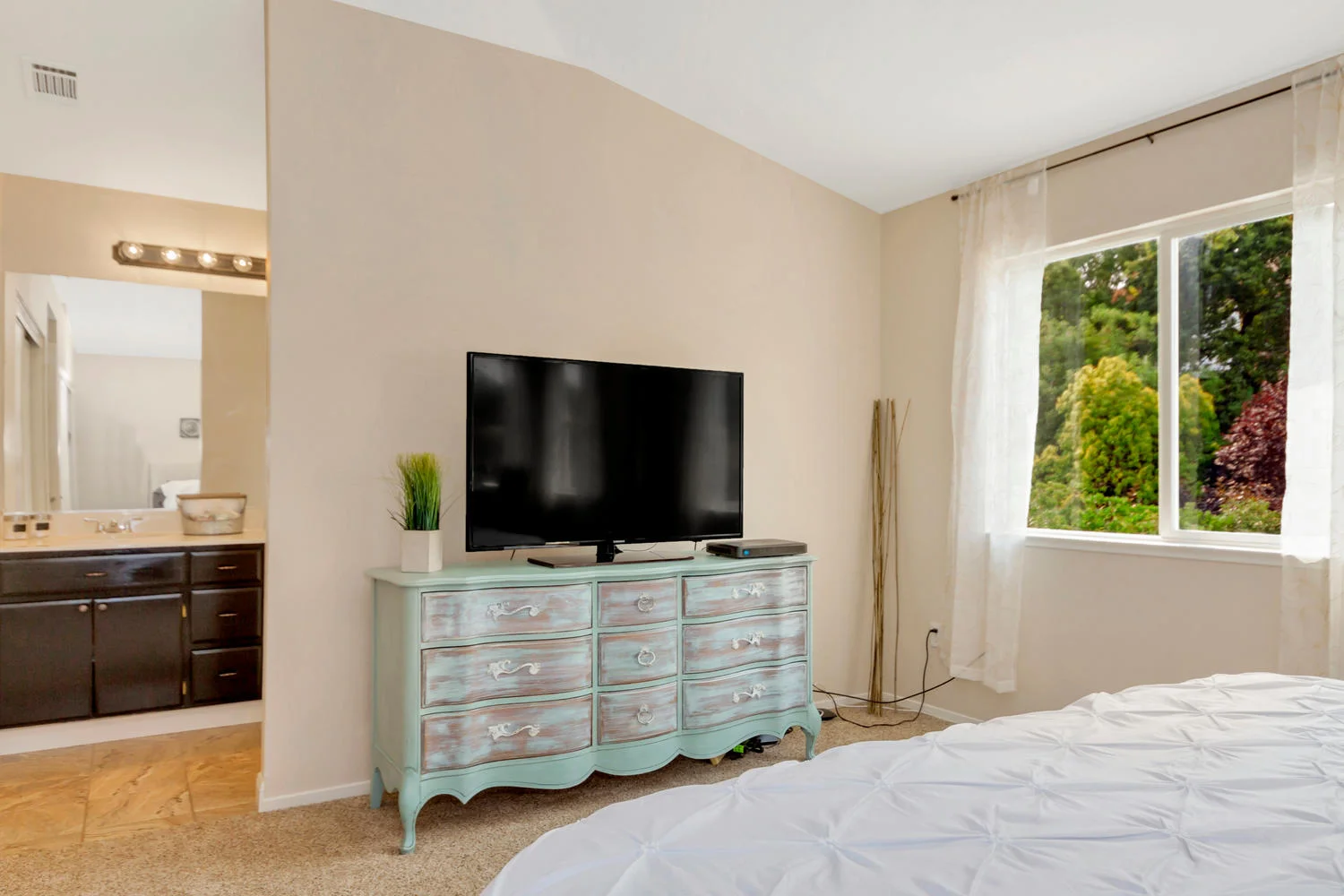 5036 Rockwall Way Antioch CA-large-016-51-Master 1a-1500x1000-72dpi.jpg