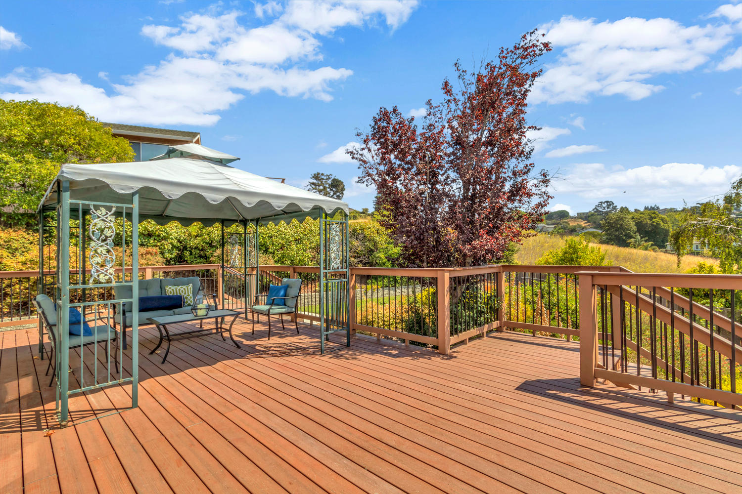 430 Mills Dr Benicia CA 94510-large-029-29-Mills 34-1500x1000-72dpi.jpg