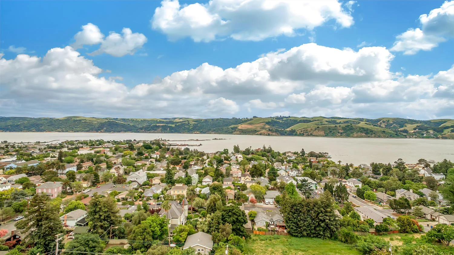 250 W M St Benicia CA 94510-large-003-4-West M St 5-1500x843-72dpi.jpg