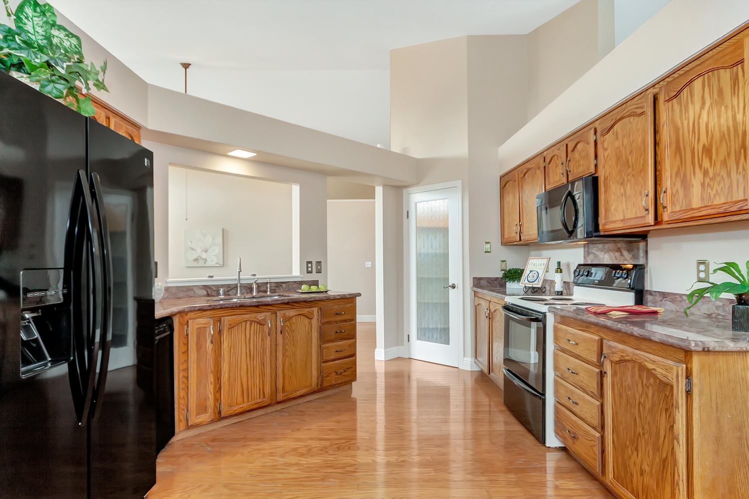 742 Barton Way Benicia CA-large-009-9-Kitchen 1a-1500x1000-72dpi.jpg