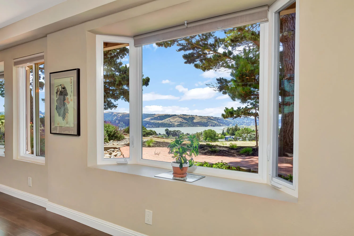 332 Weldon Ct Benicia CA 94510-large-021-068-332 Weldon Ct 7-1500x1000-72dpi.jpg