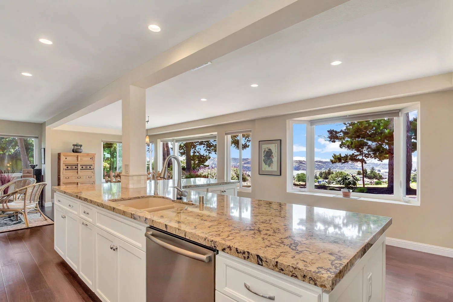 332 Weldon Ct Benicia CA 94510-large-024-051-332 Weldon Ct 15-1500x1000-72dpi.jpg
