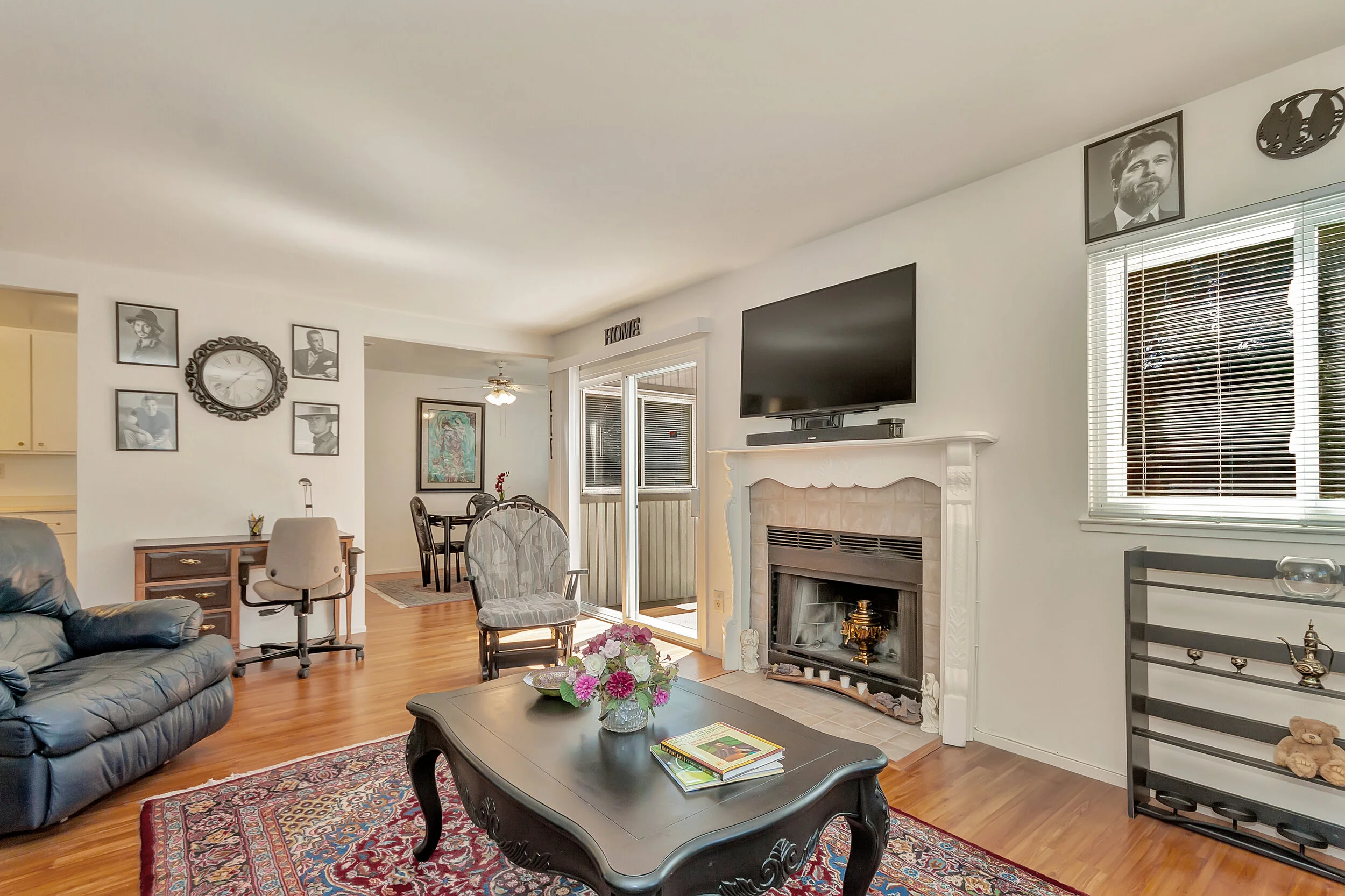 299 Whale Bone Ct Vallejo CA-print-006-017-Living Room 4a b-4200x2799-300dpi.jpg
