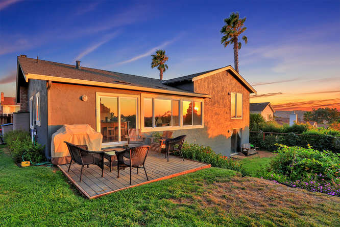 439 Mills Dr Benicia CA 94510-small-050-050-439 Mills Dr 5-666x444-72dpi.jpg