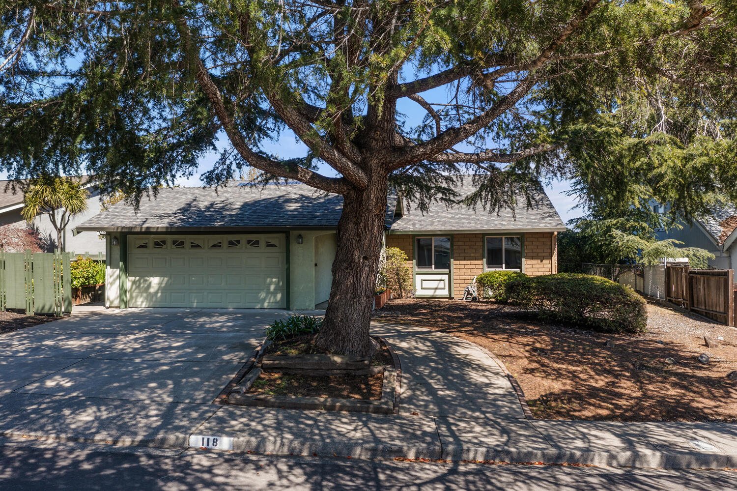 118 Gill Way Benicia CA 94510-large-002-012-Gill 3-1500x1000-72dpi.jpg