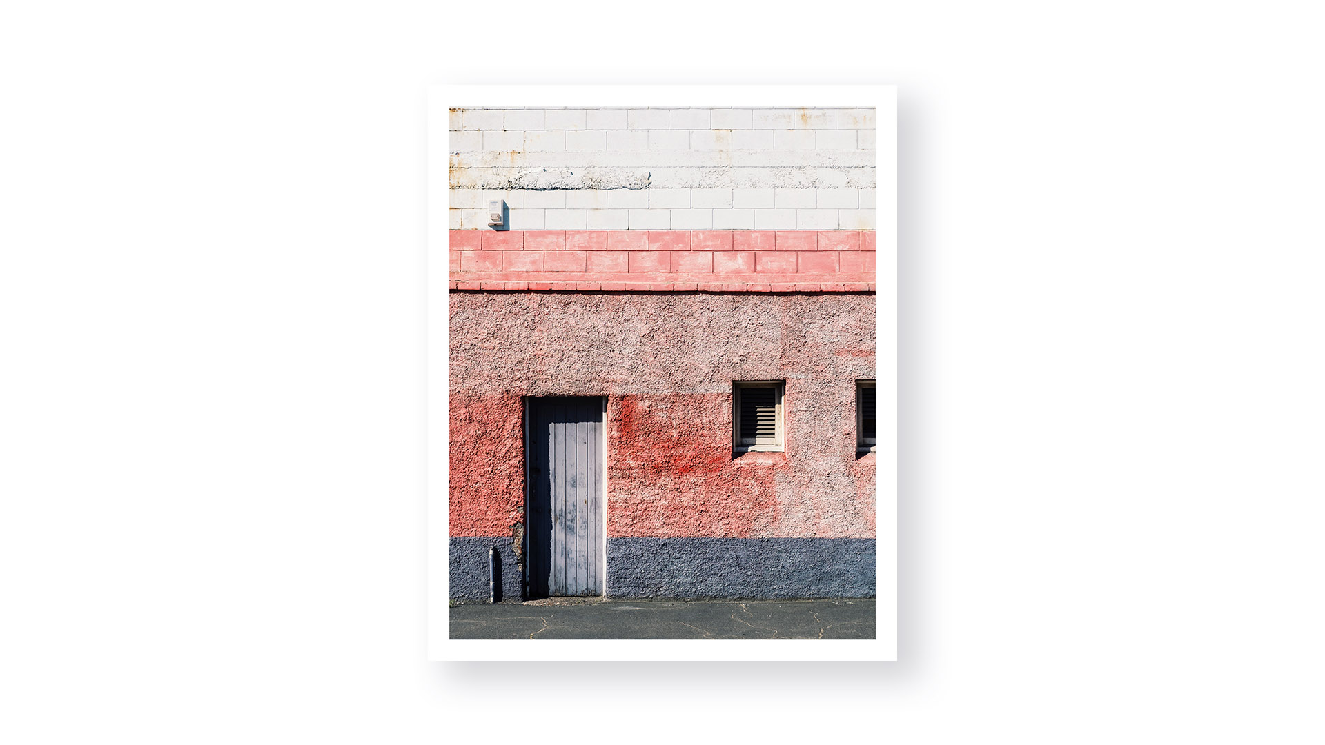  A photo series portraying the grunge and texture of various walls in New Zealand. A study in texture and balance 