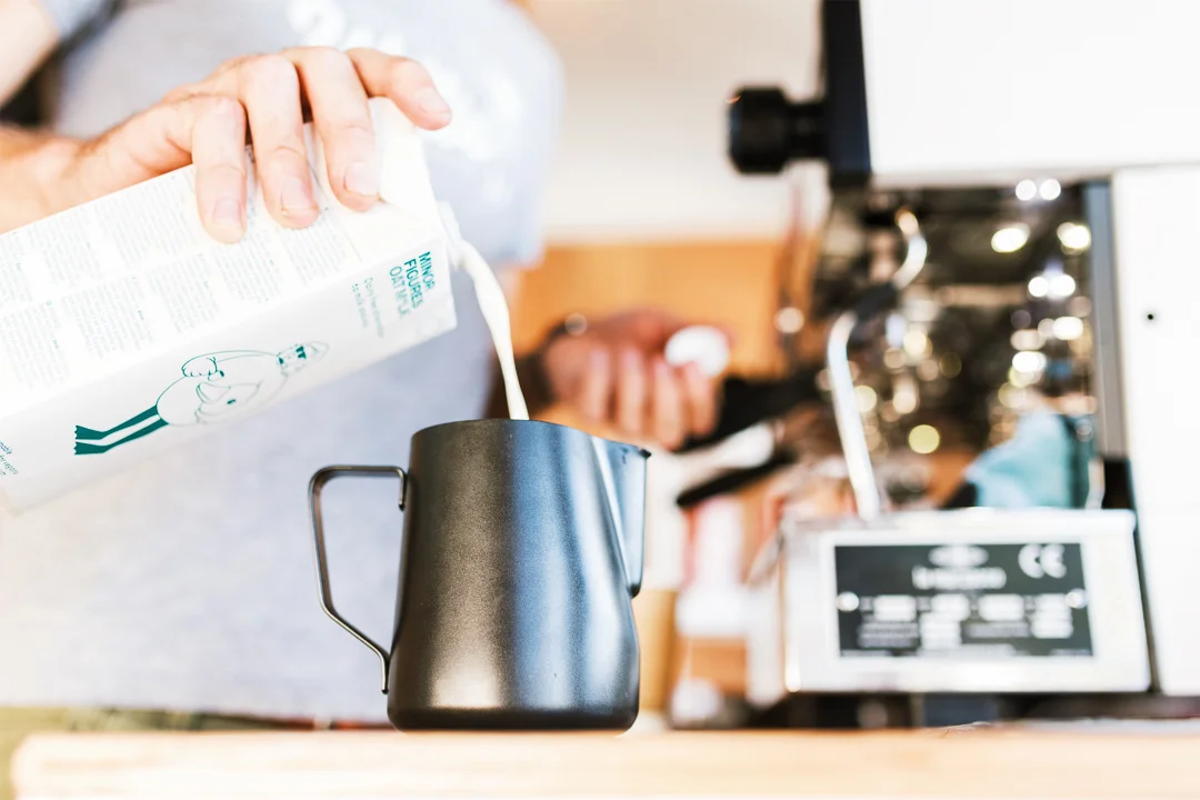 Product and lifestyle imagery for Groundskeeper Willie coffee roasters, a small boatch roastery on the Sunshine Coast. Processed with VSCO with j6 preset