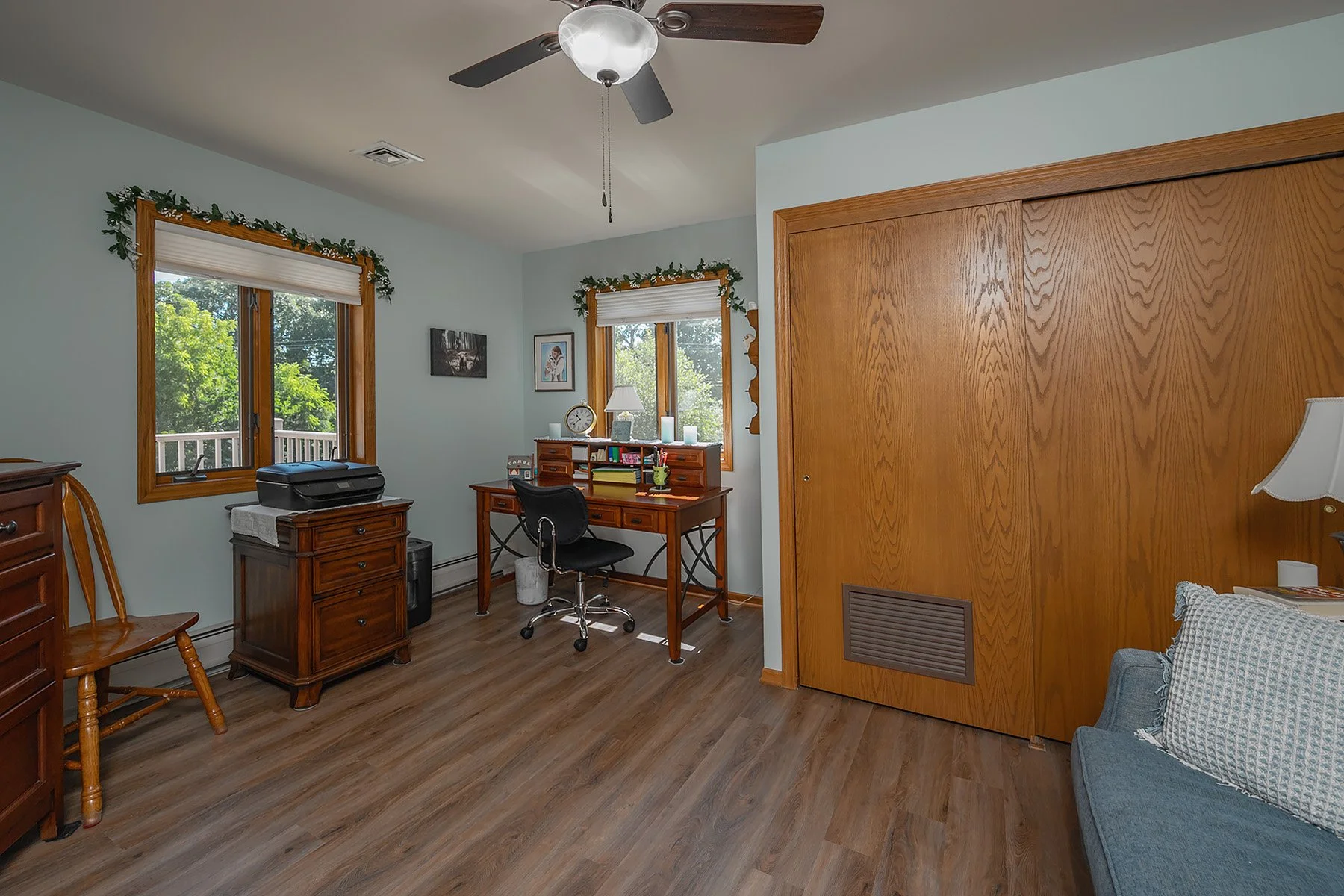 2Bed_212_003.jpg