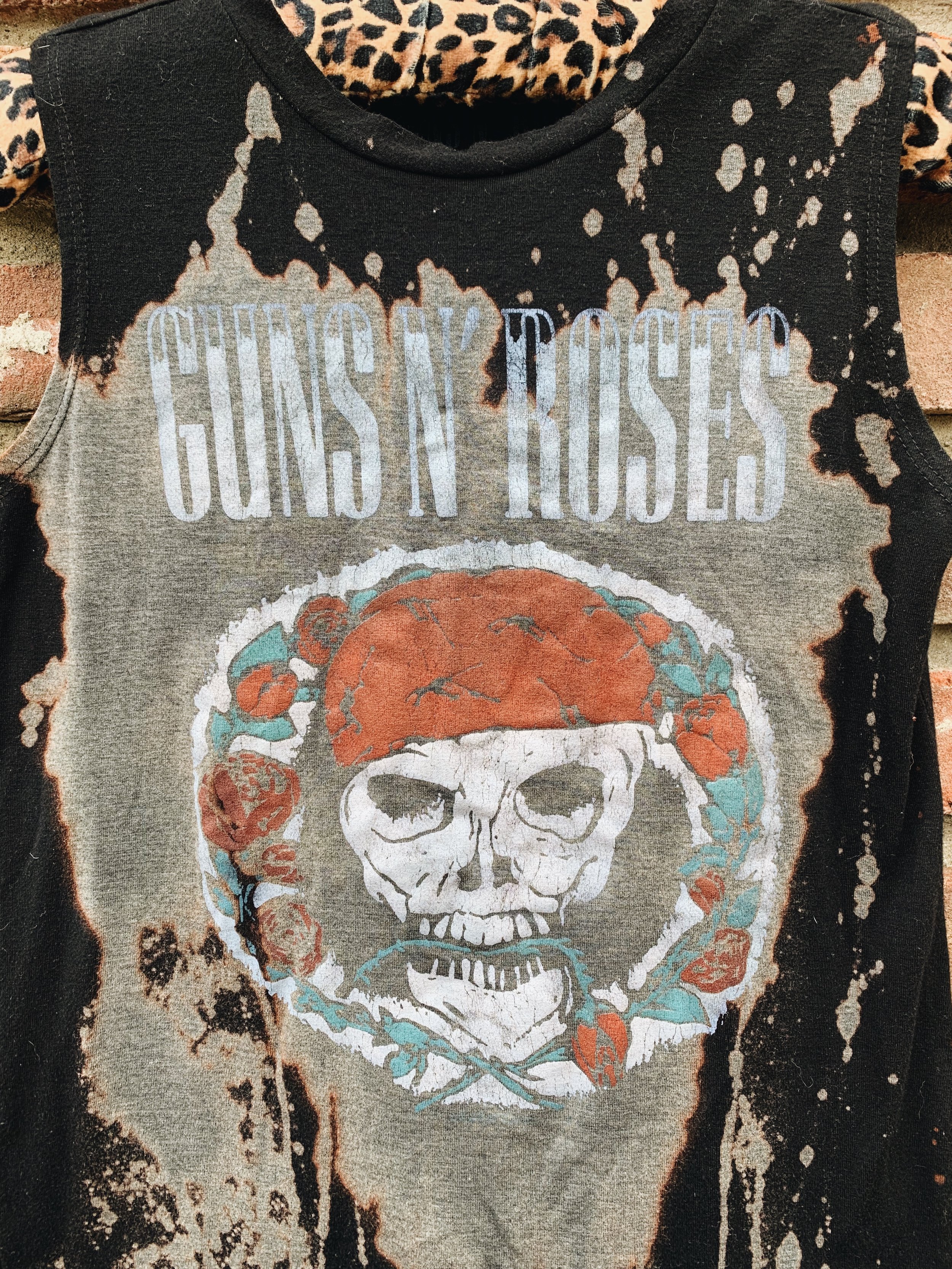 Guns Detail .JPG