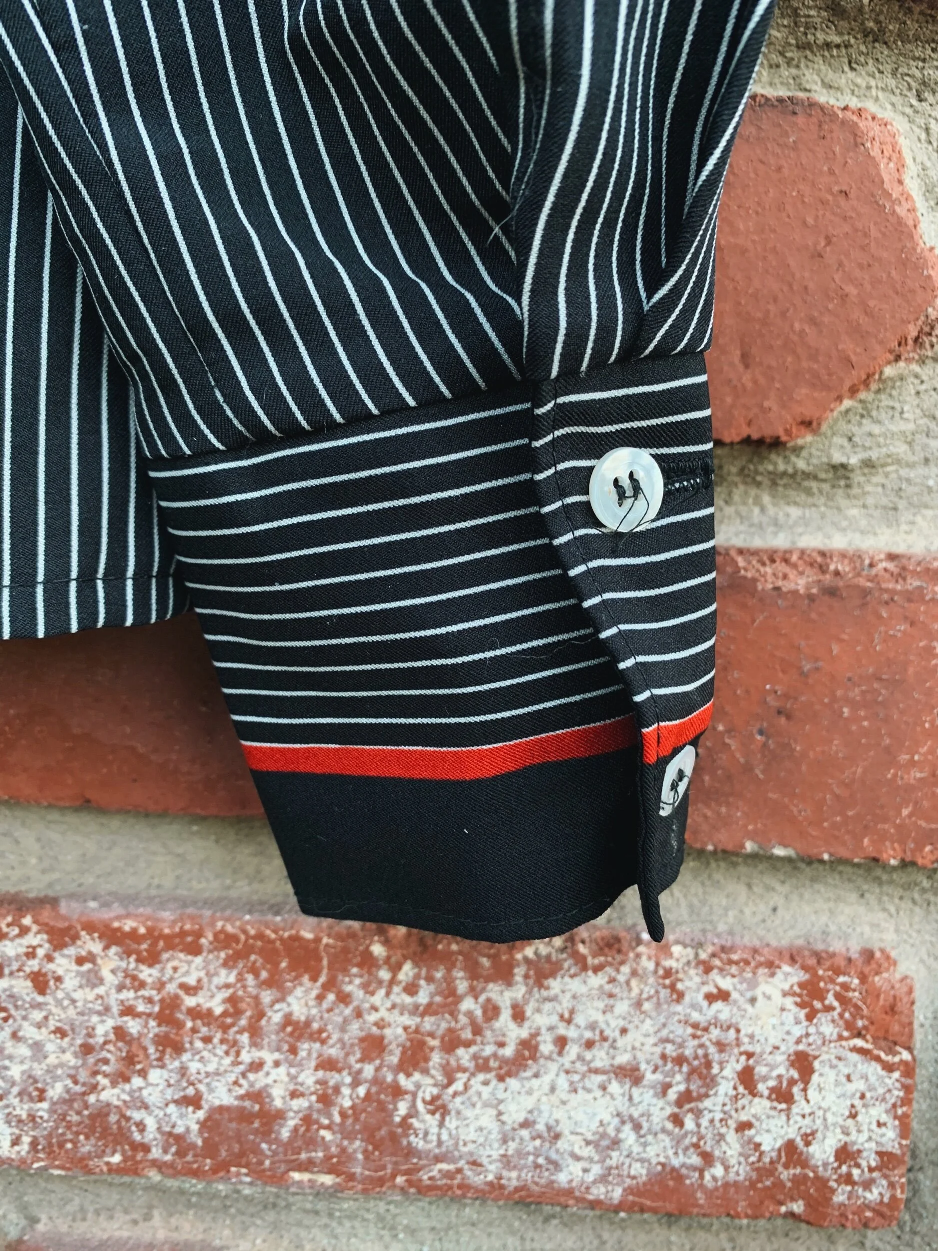 AADDB7F9-7741-4D1F-B22C-DF06F07FFE46