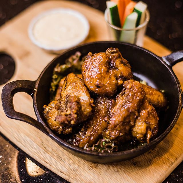 Happy Fourth of July! 🇺🇸
⠀⠀
One of America&rsquo;s popular dishes, Buffalo Chicken Wings, made it to our top list of Chef&rsquo;s Recommends! Go ahead, take a bite. We won&rsquo;t mind 😉
⠀⠀ #TheHappyChefPH #Ciao #WingsAllTheWay #HeartyAppetizers #