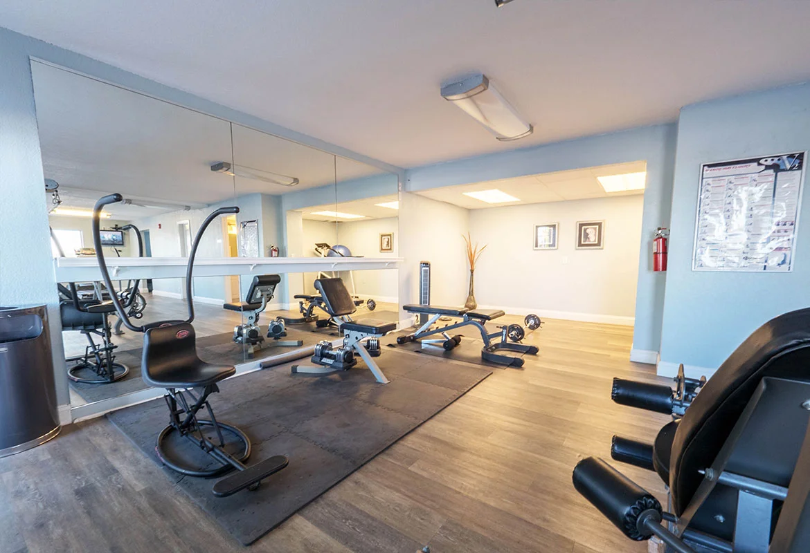 workoutroom2.jpg