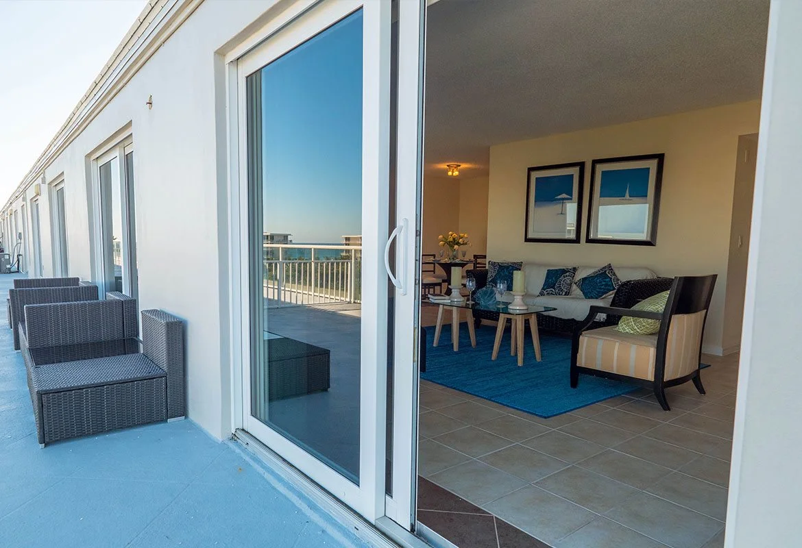 balcony_livingroom.jpg