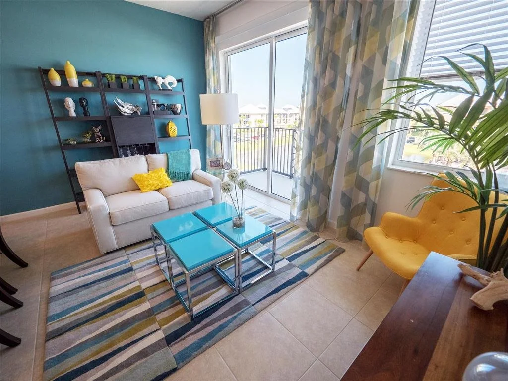 FL_WestPalmBeach_CameronEstates_p0556441_20Livingroom3_1_PhotoGallery.jpg