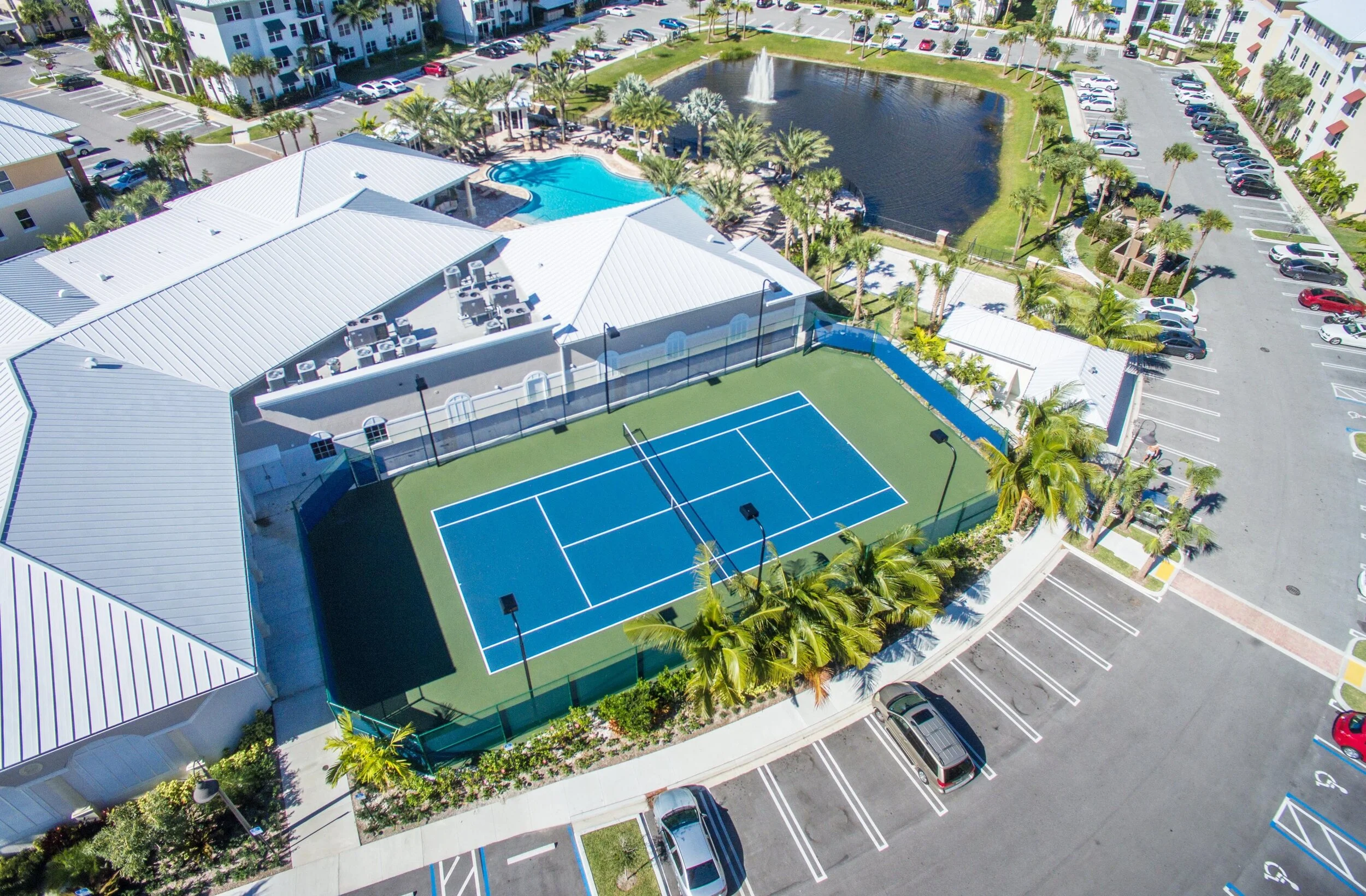 High End Tennis Court Apartments For Sale preview