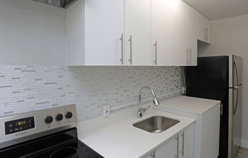 Pointsetta Kitchen.PNG