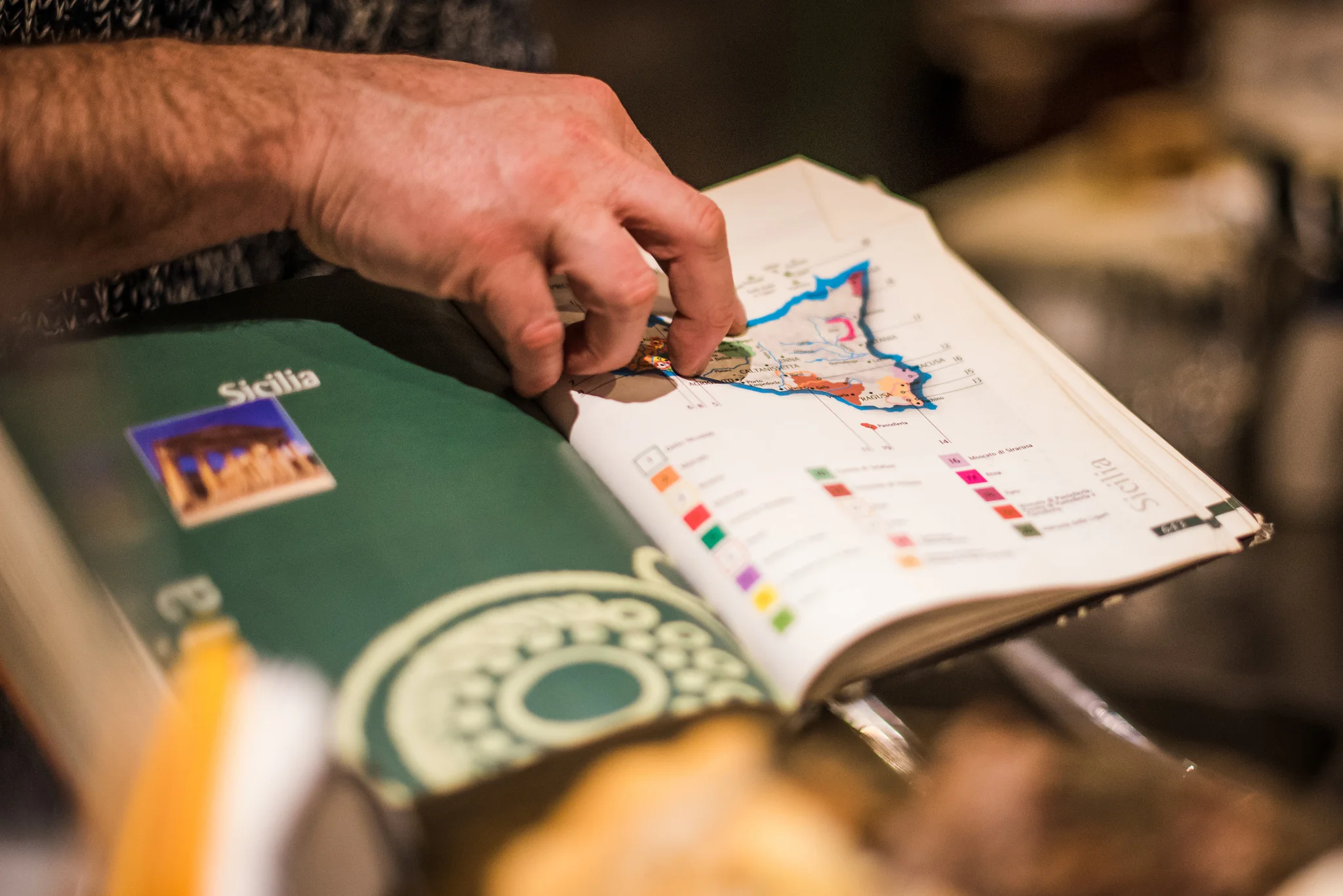 Wine regions of Sicily, illustrated. 