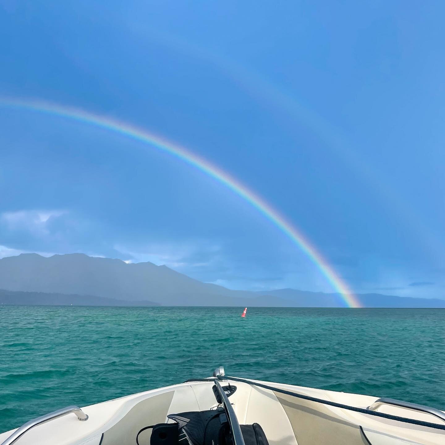 What a treat having a rainbow and a bit of rain to start our day! 🌈🌧

#Kjswatersports #rainbow