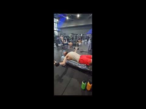 FLAT DUMBBELL FLYES