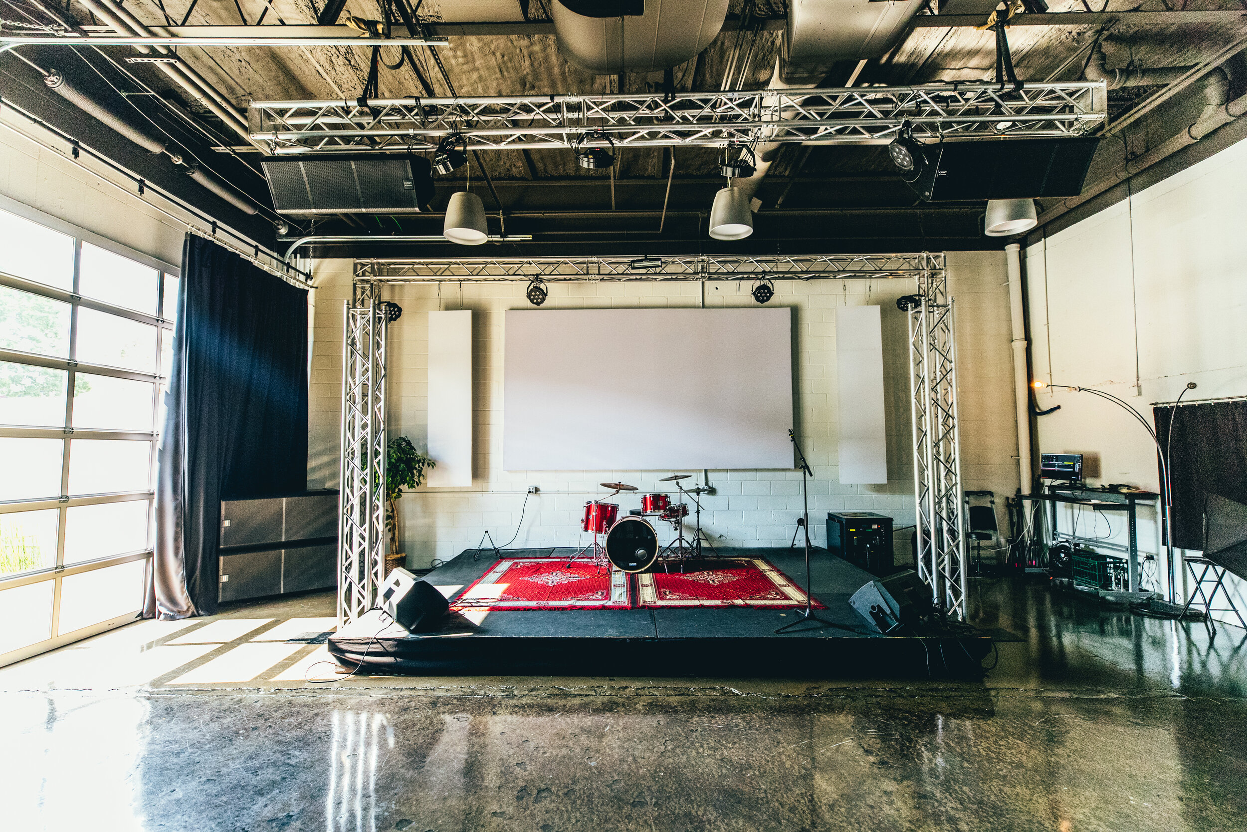 event-space-stage-concert-performance-space-nashville-tn