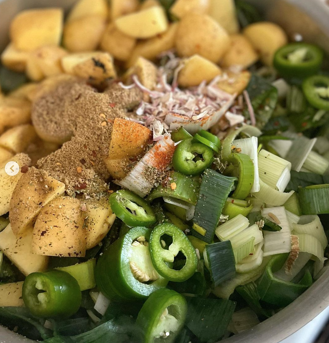 Vegan Creamy Potato Leek Soup 